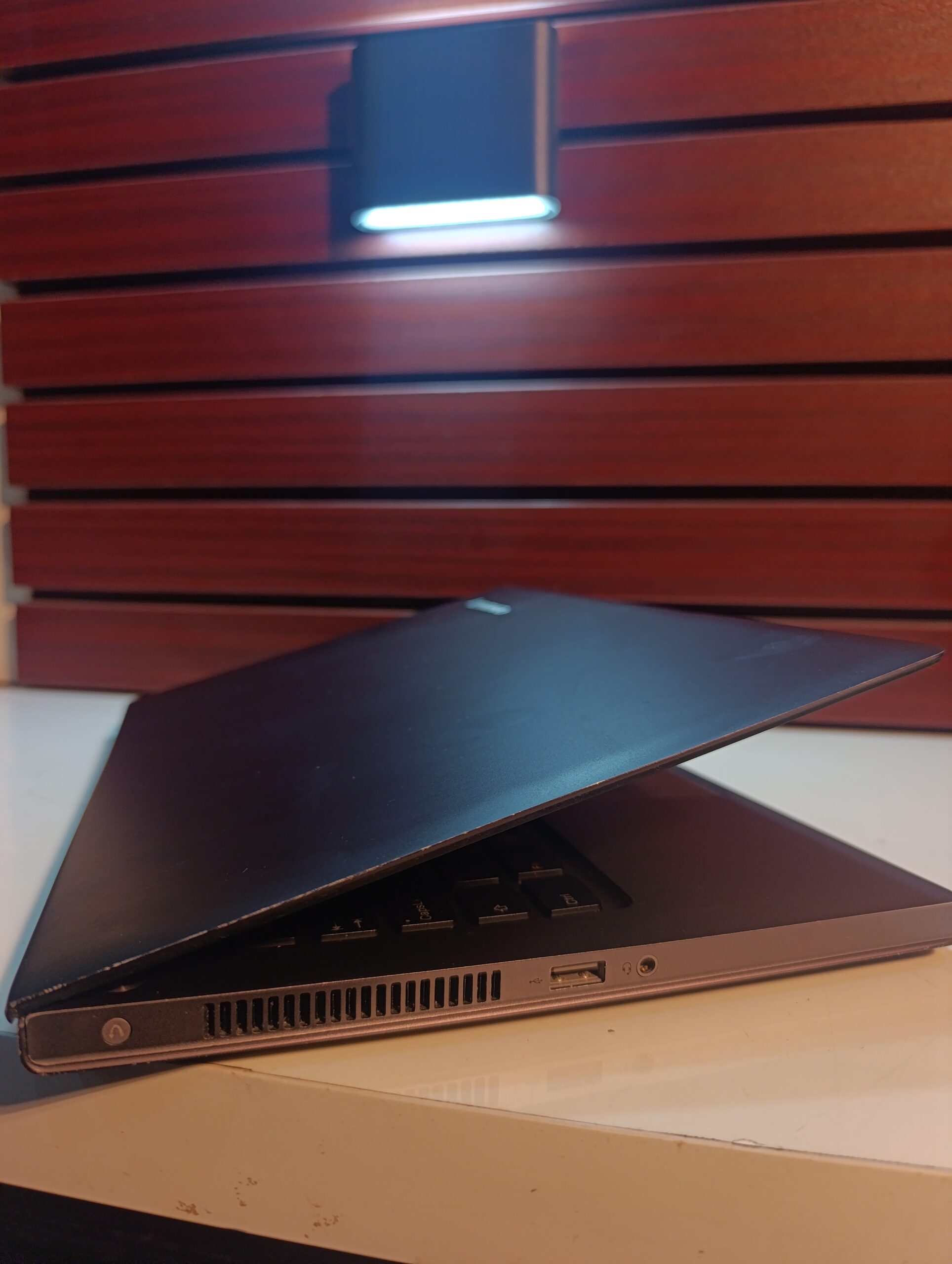 Lenovo U300E – Intel Core i5 (1.6GHz) – 200GB SSD – 4GB Ram – Windows 10 Pro - Image 10