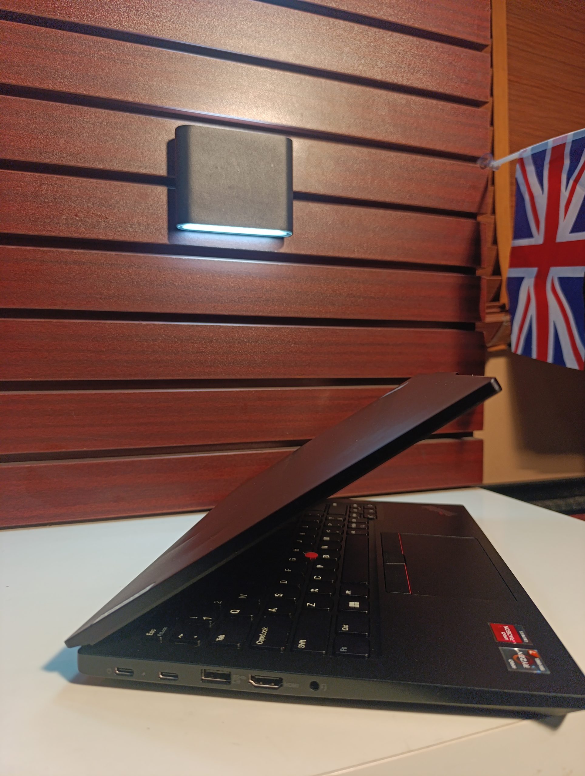 Lenovo ThinkPad E14 Gen 5 – AMD Ryzen 7 – 7th Gen – 512GB SSD – 16GB Ram – Windows 11 Pro - Image 13