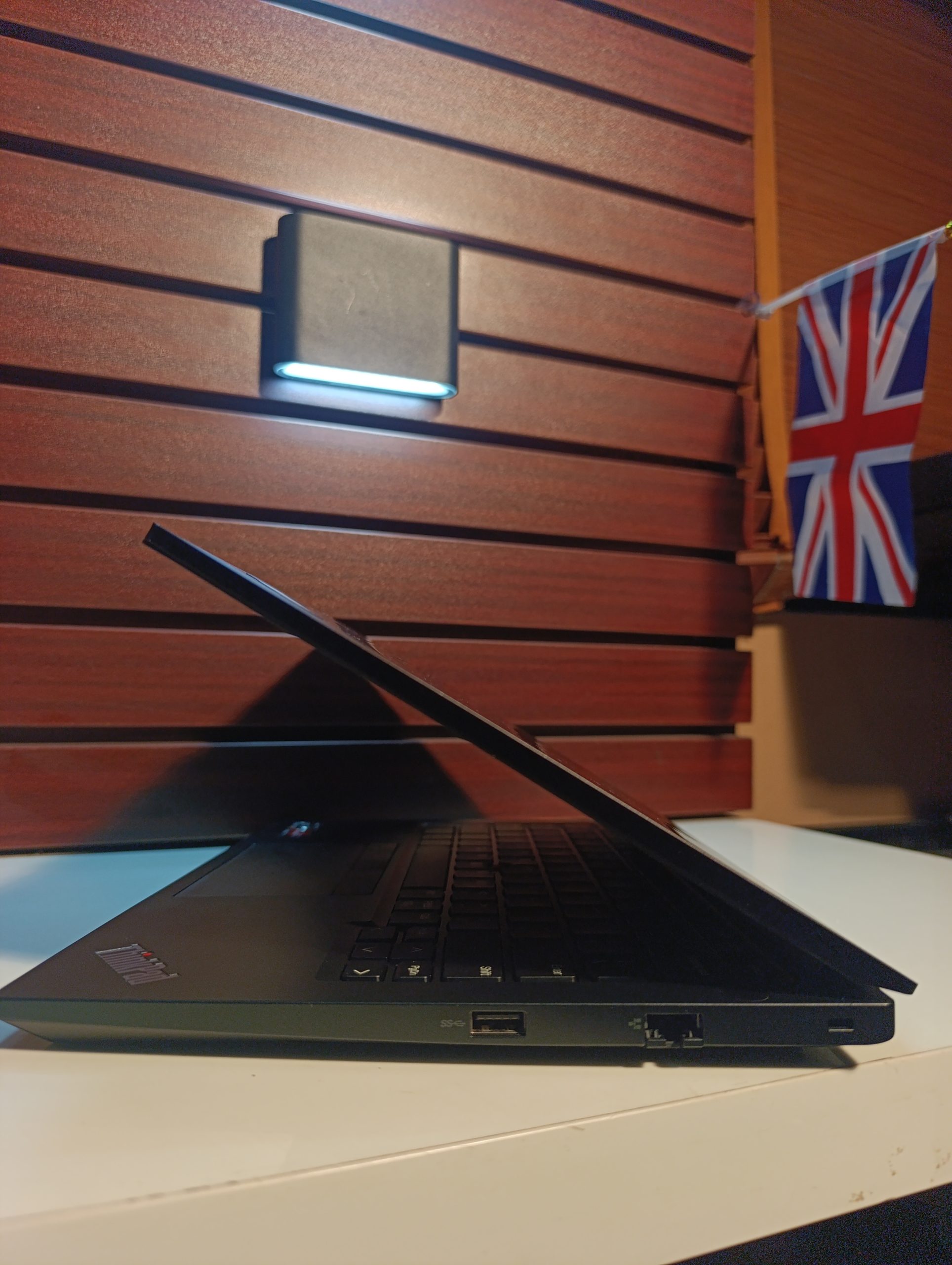 Lenovo ThinkPad E14 Gen 5 – AMD Ryzen 7 – 7th Gen – 512GB SSD – 16GB Ram – Windows 11 Pro - Image 14