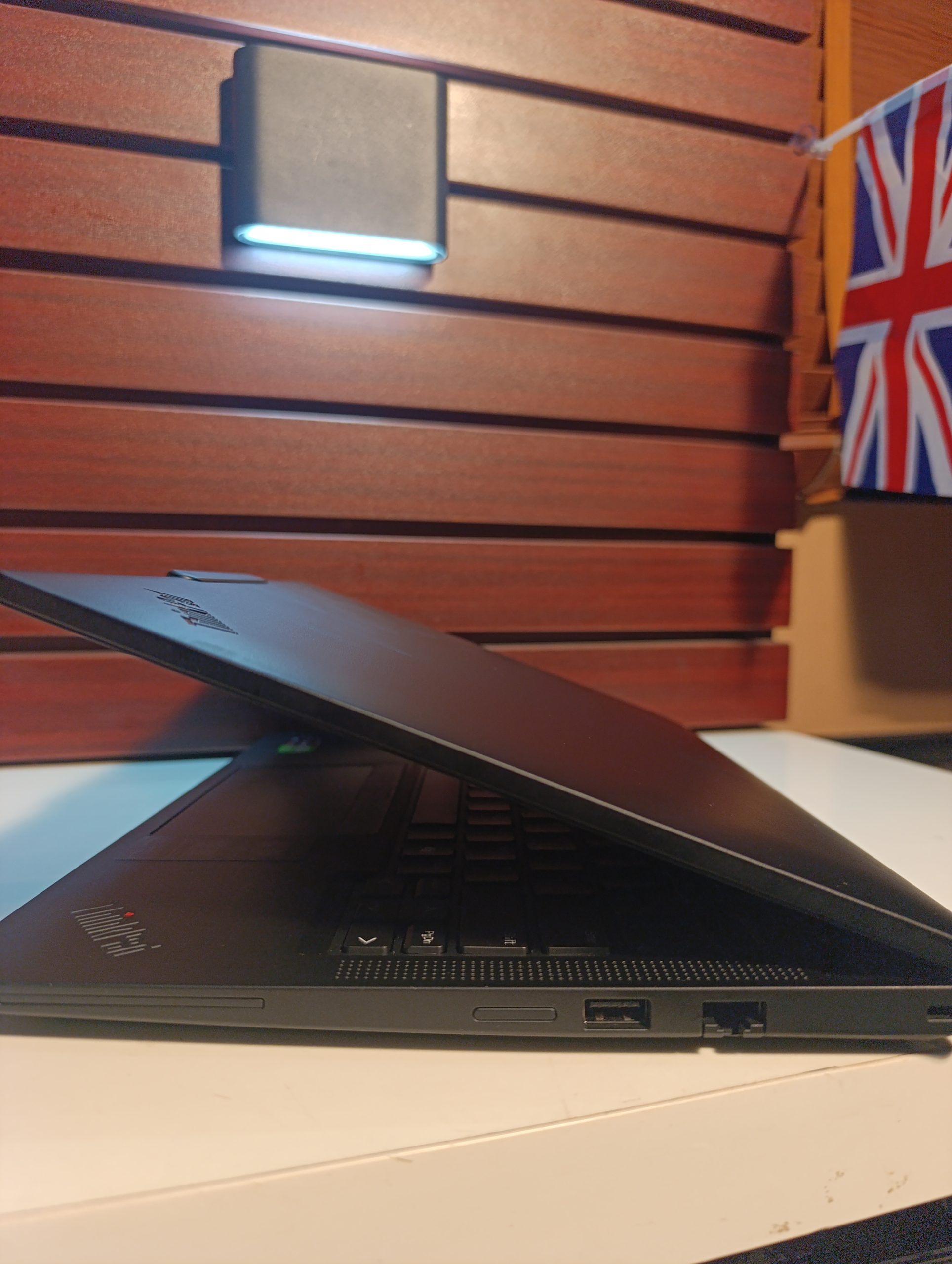 Lenovo ThinkPad T14 Gen 5 – AMD Ryzen 7 Pro – 8th Gen – 512GB SSD – 32GB Ram – Windows 11 Pro - Image 11