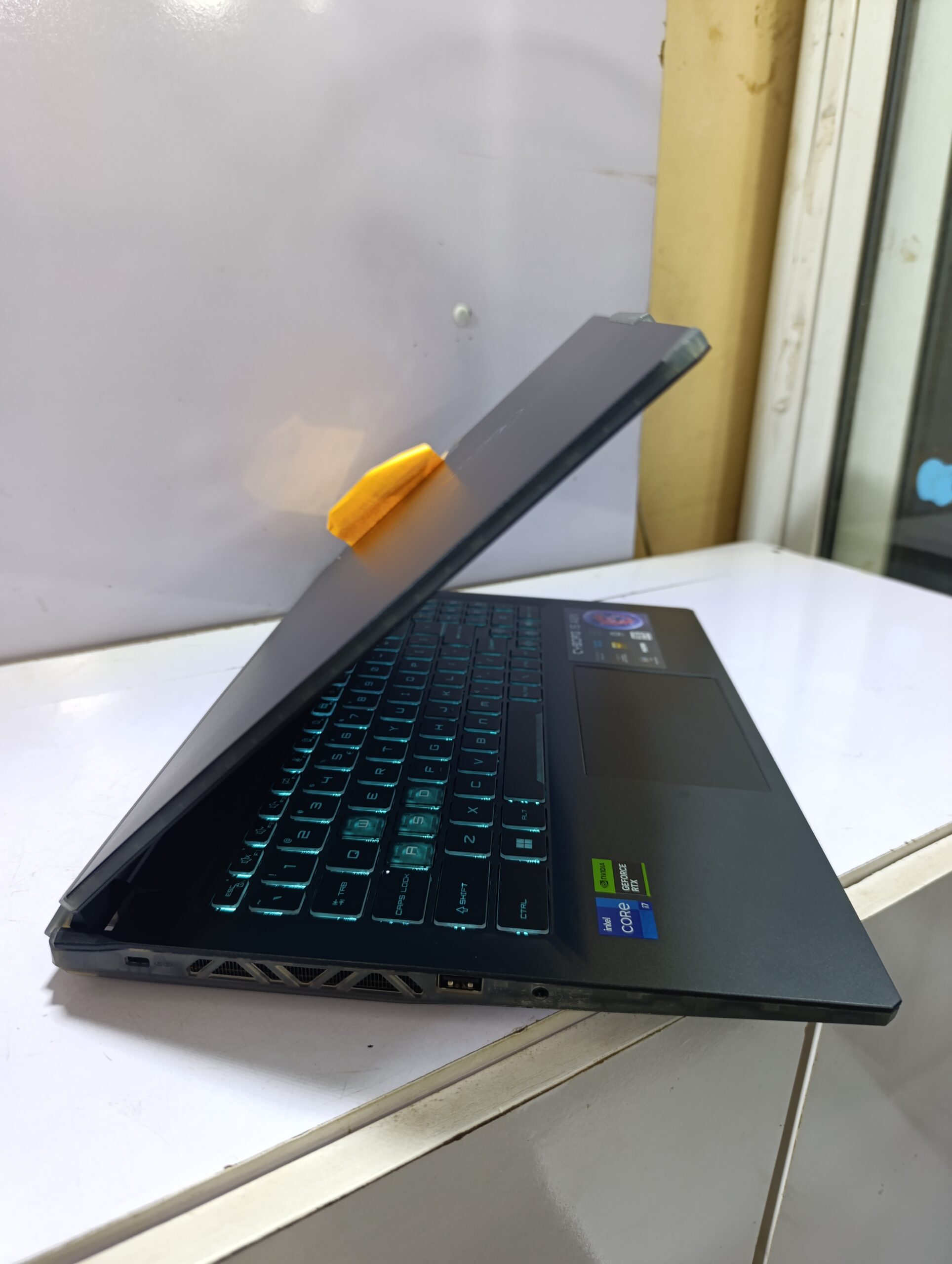 MSI CYBORG 15 A12V – Core i7 – 12th Gen – 512GB SSD – 16GB Ram