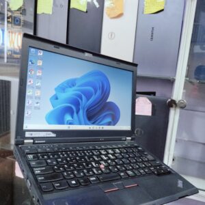 Lenovo Thinkpad x230 (2324BF4)- Intel Core i5 @ 2.60ghz – 256GB SSD – 8GB RAM – HDMI – 2GB total graphics-Finger print sensor-keyboard light