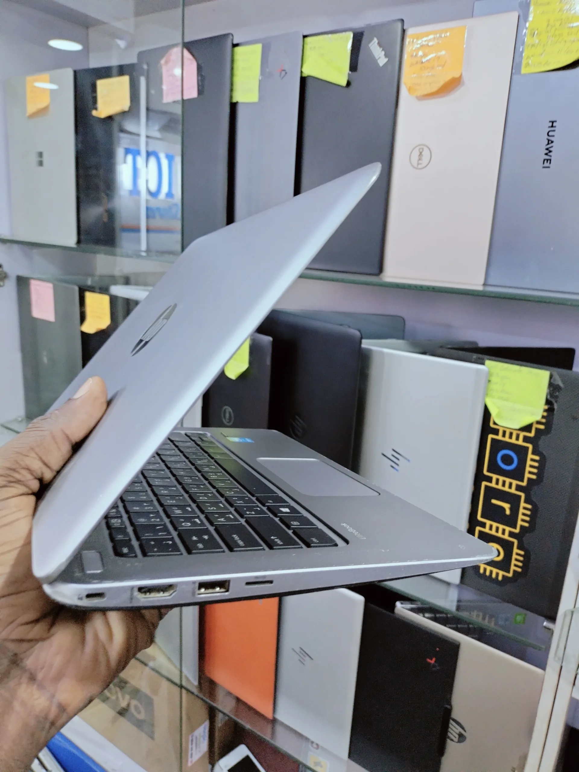 Hp EliteBook Folio 1020 - Intel Core m - 256gb ssd - 8gb ram - keyboard light - Fingers print sensor - Image 3