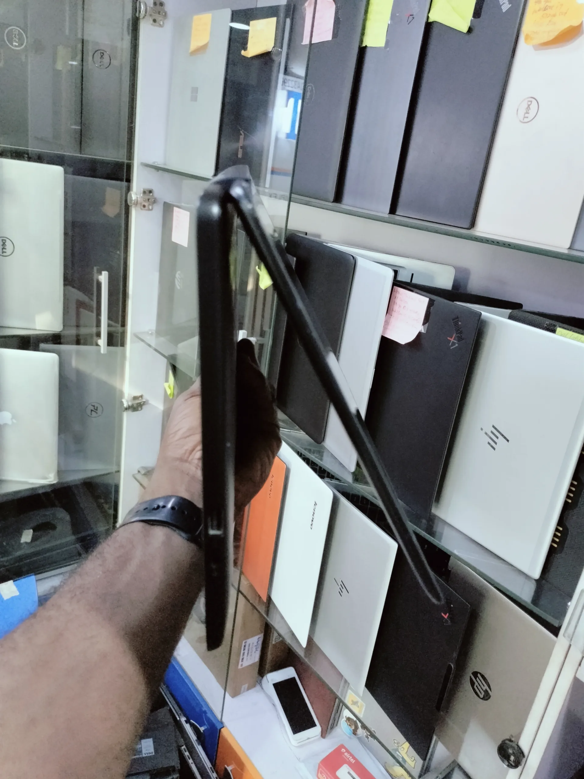 Asus E2055A- Intel N3050 - 32gb ssd - 2gb ram - 11" - Touchscreen -X360 - Sharp Camera - Image 5