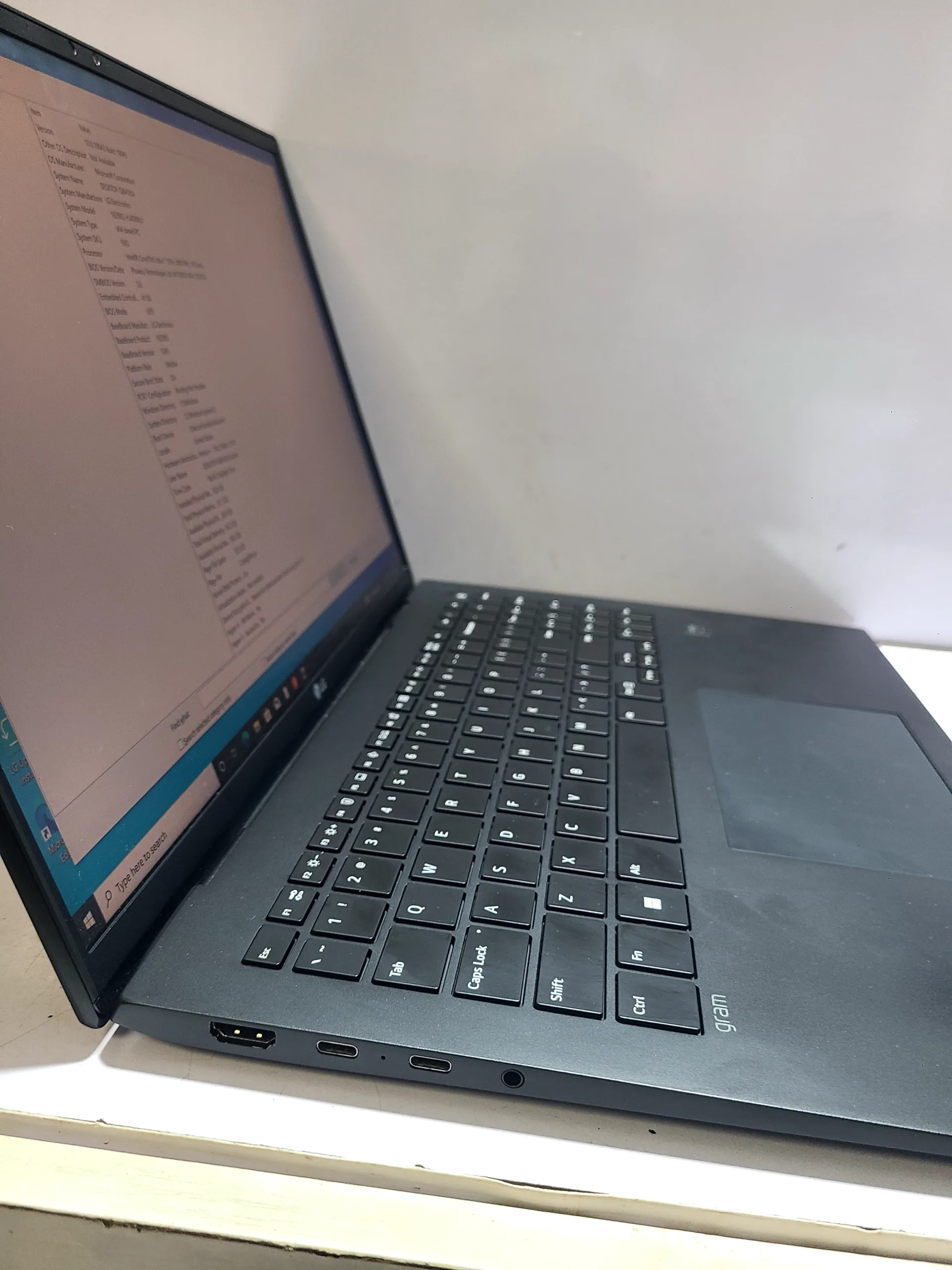 Lg Gram , Intel Core Ultra 7, 1tb Ssd, 32gb Ram - Image 8