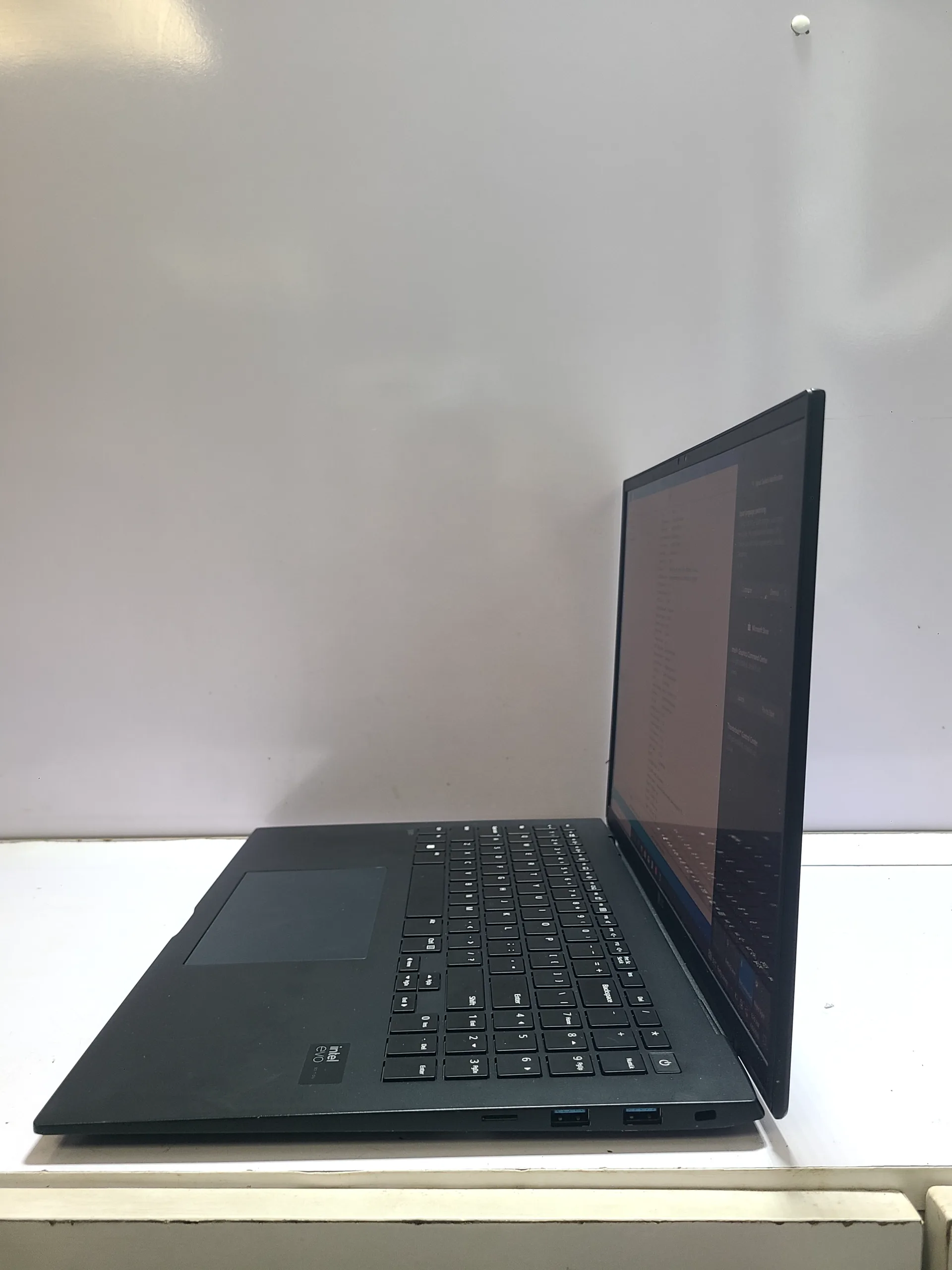 Lg Gram , Intel Core Ultra 7, 1tb Ssd, 32gb Ram - Image 5