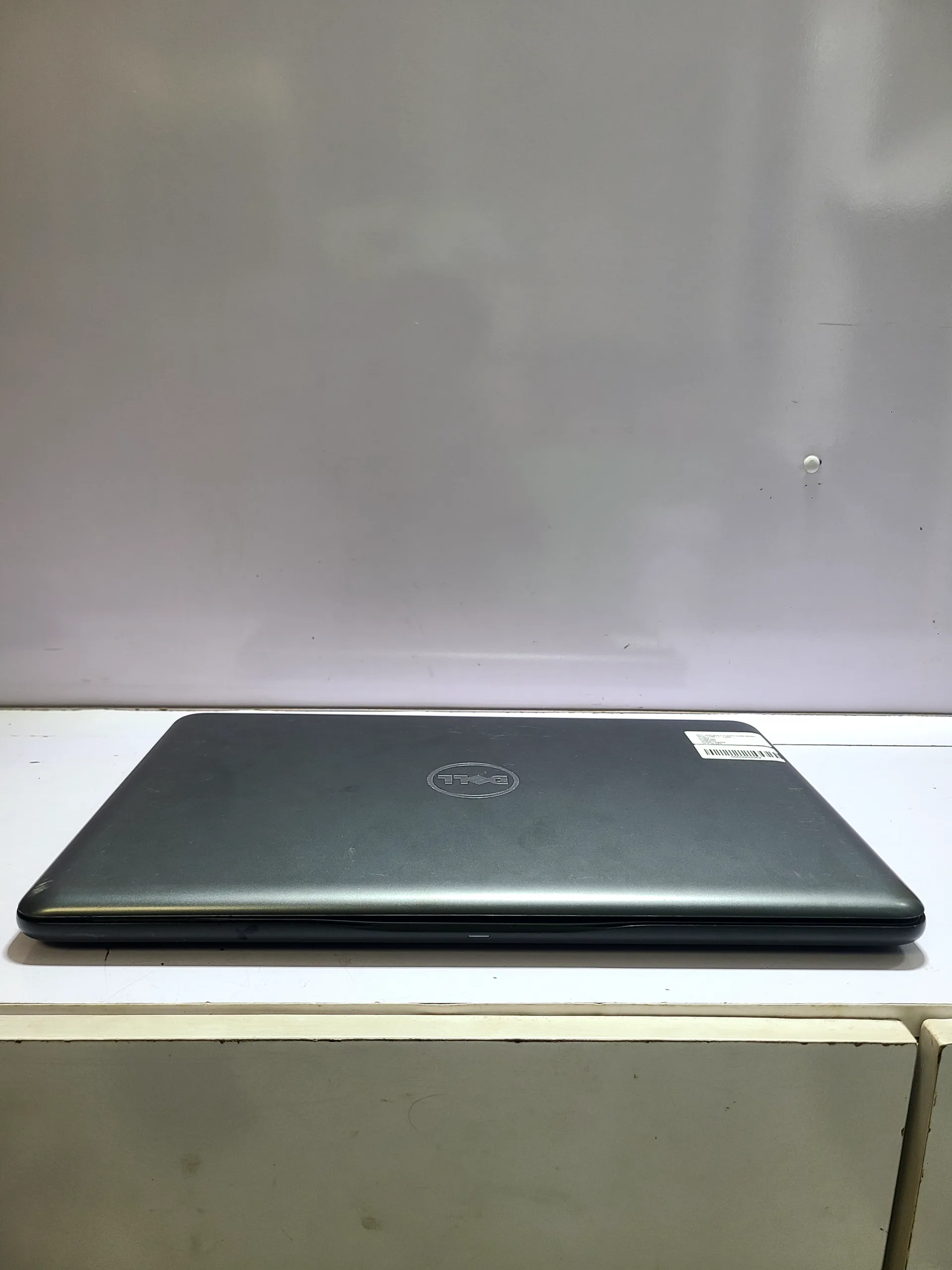 Dell Inspiron 5567 - Core I7 - 256gb Ssd - 12gb Ram- Ryzen Graphics. - Image 8