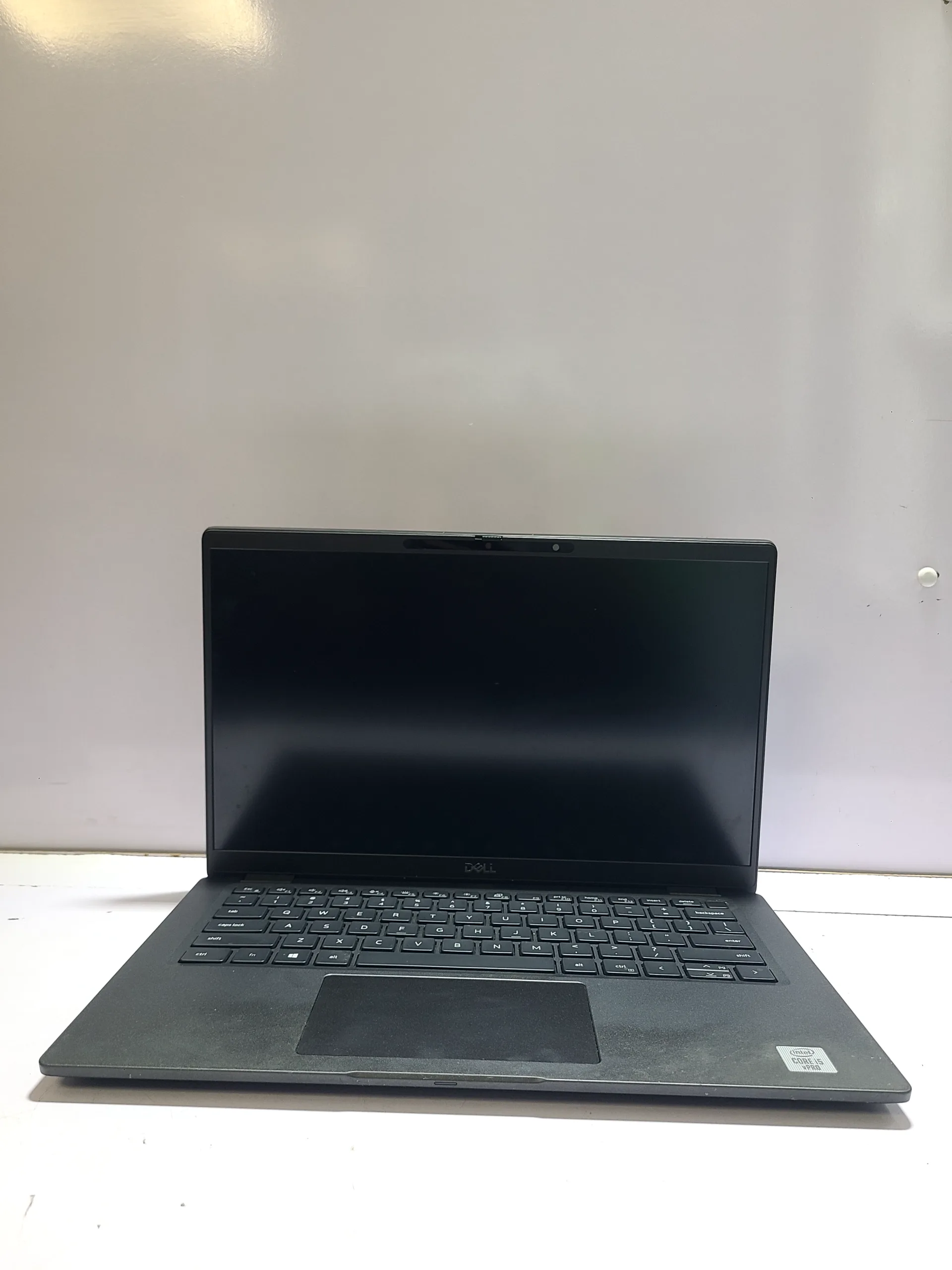 Dell Latitude 7410 - Intel Core I5-10310U - 256 SSD - 16GB RAM. - Image 3