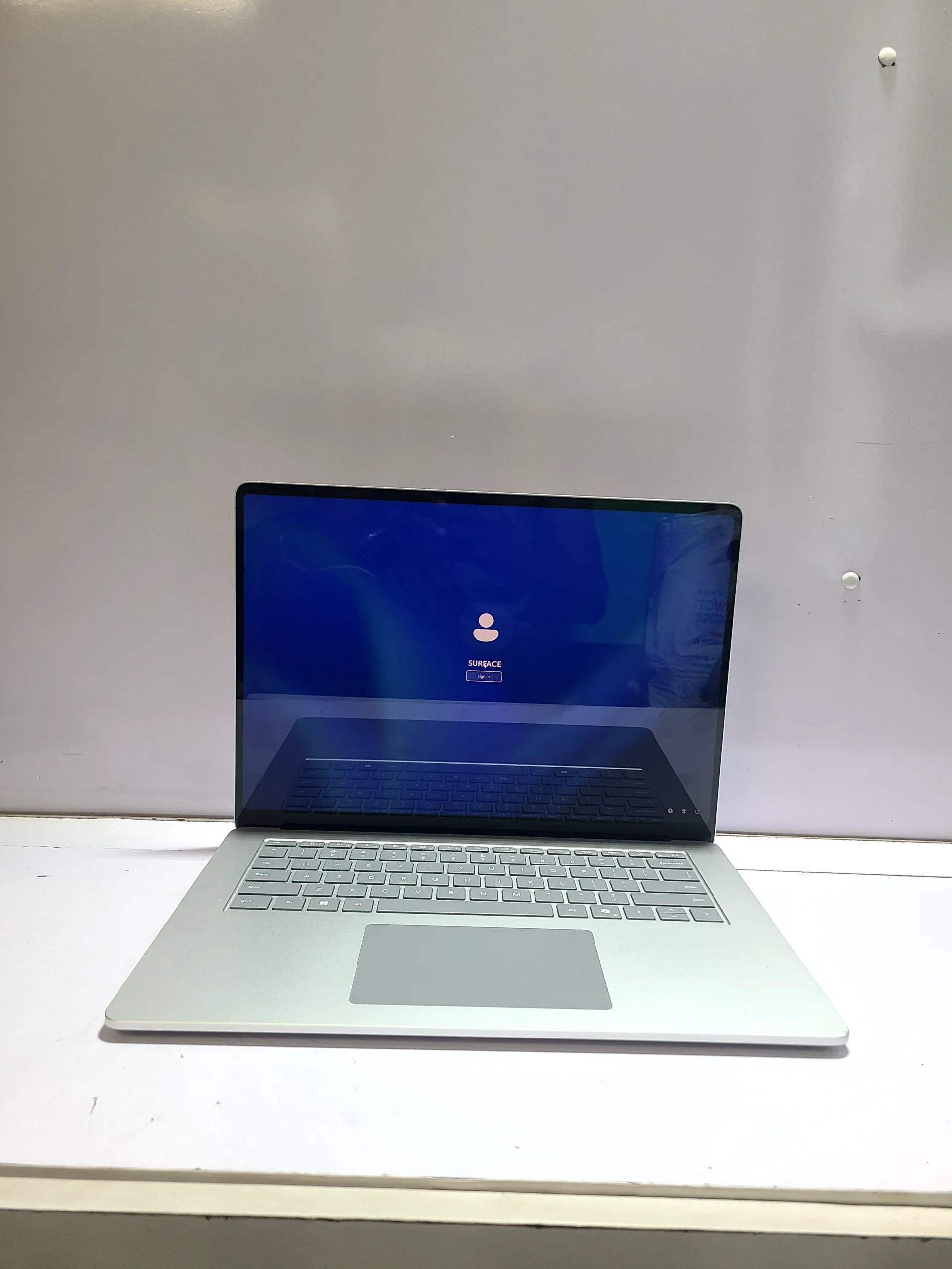 Microsoft 7th edition squadron - 1TB SSD - 16GB RAM