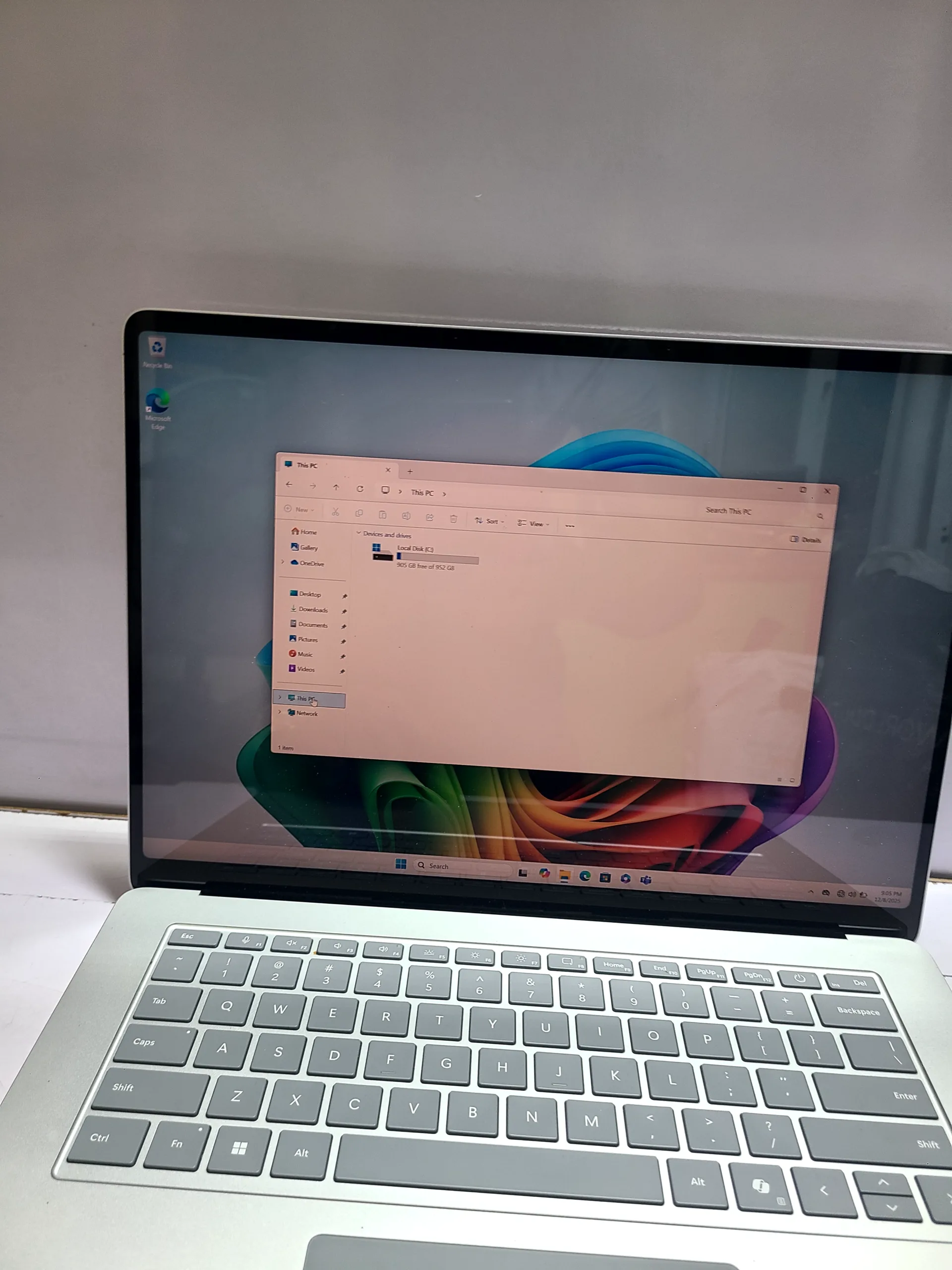 Microsoft 7th edition squadron - 1TB SSD - 16GB RAM - Image 8