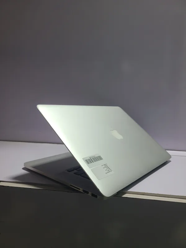 MACBOOK PRO 11,3 – QUAD-CORE INTERLCORE I7- 2.2GHZ – 16GB RAM