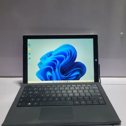 SURFACE PRO 3 – INTEL CORE I5 – 4TH GEN – 4GB RAM – 128GB SSD – TOUCHSCREEN – WINDOW 11 PRO