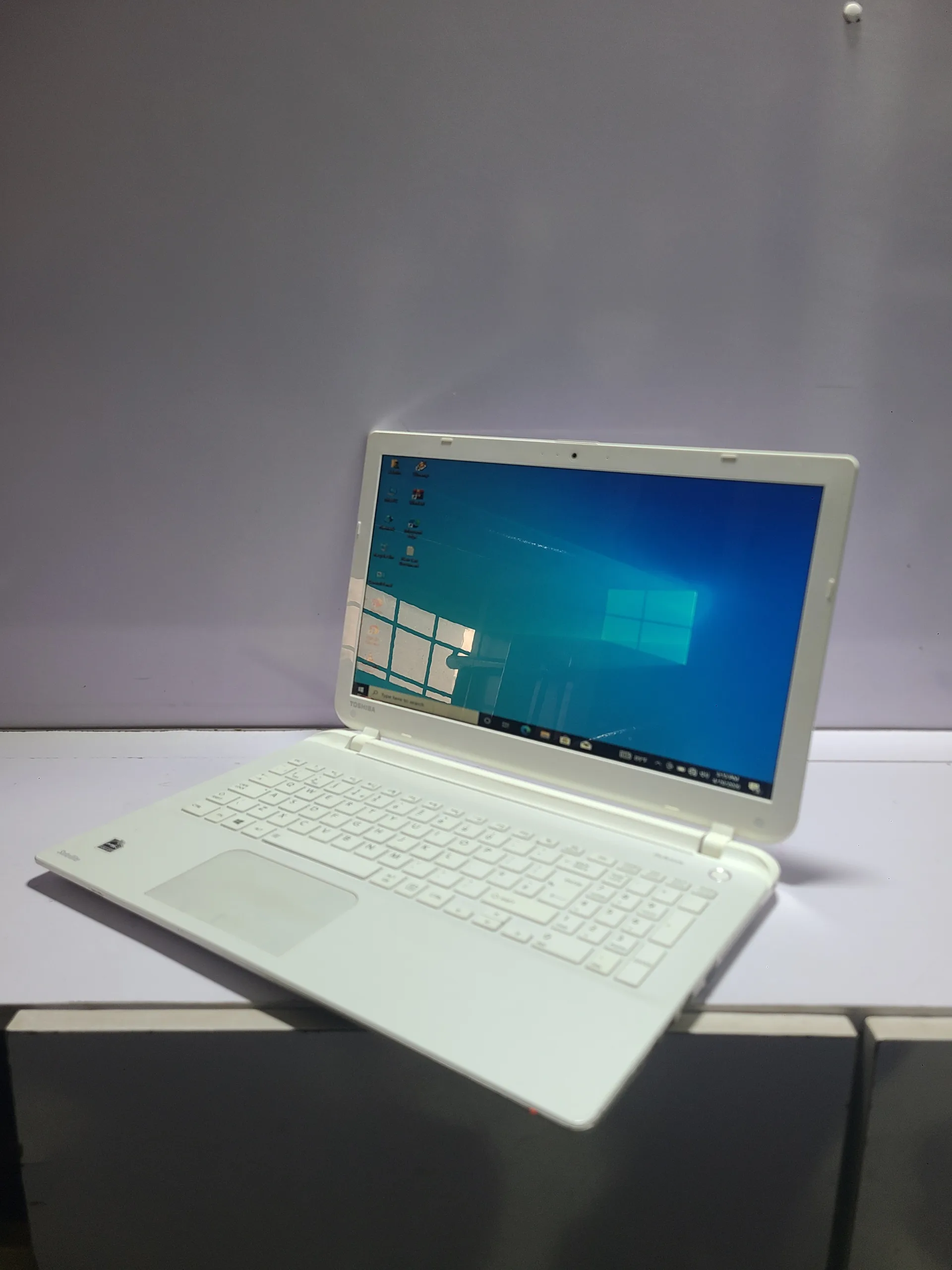 TOSHIBA SATELLITE L50-B – INTEL PENTIUM N3540 -320GB HDD – 8GB RAM – WINDOW 10 PRO - Image 2
