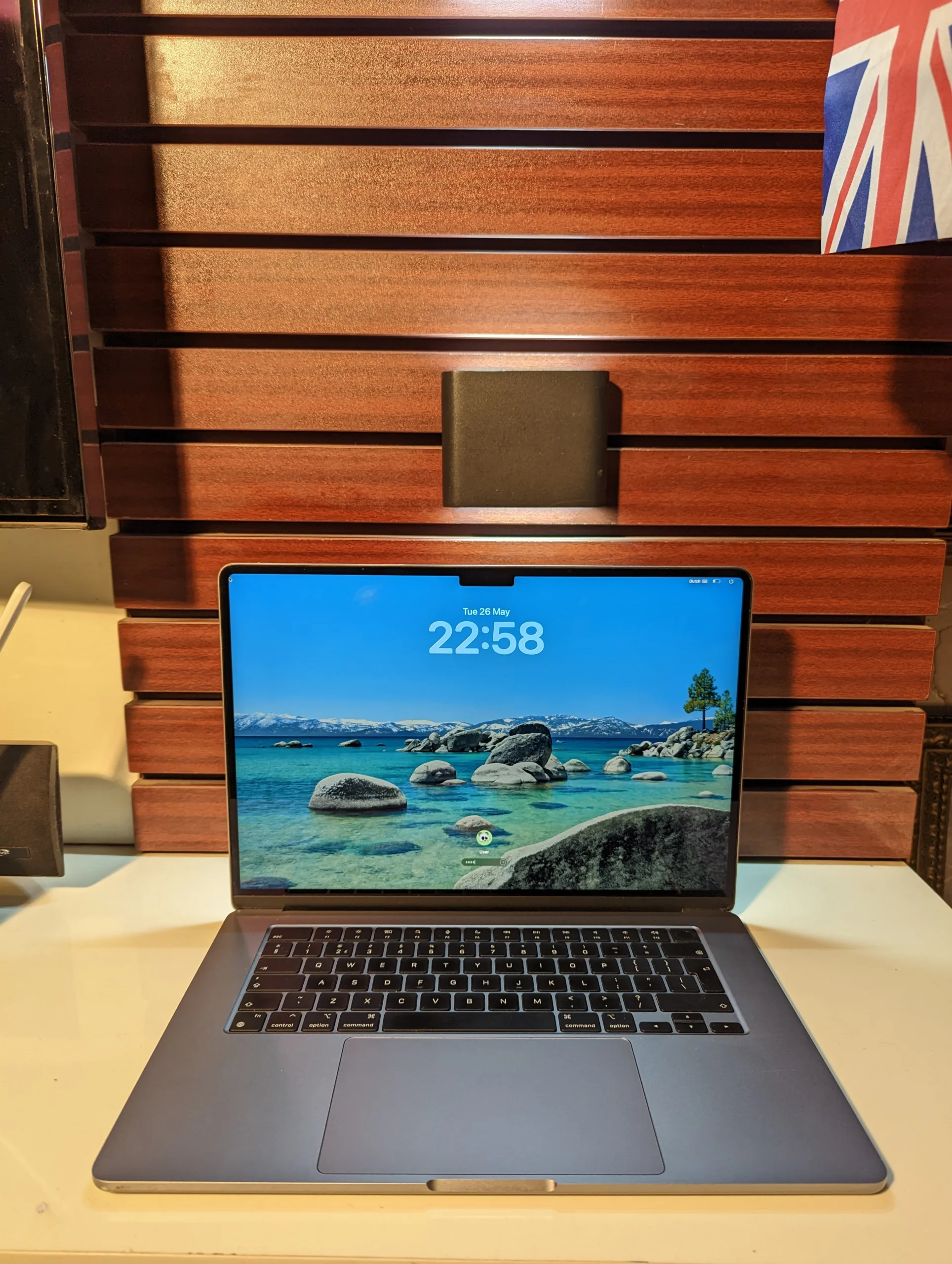 APPLE MACBOOK AIR 15- M2 CHIP – 8CORE– 256GB SSD – 8GB RAM – TAHOE - Image 2