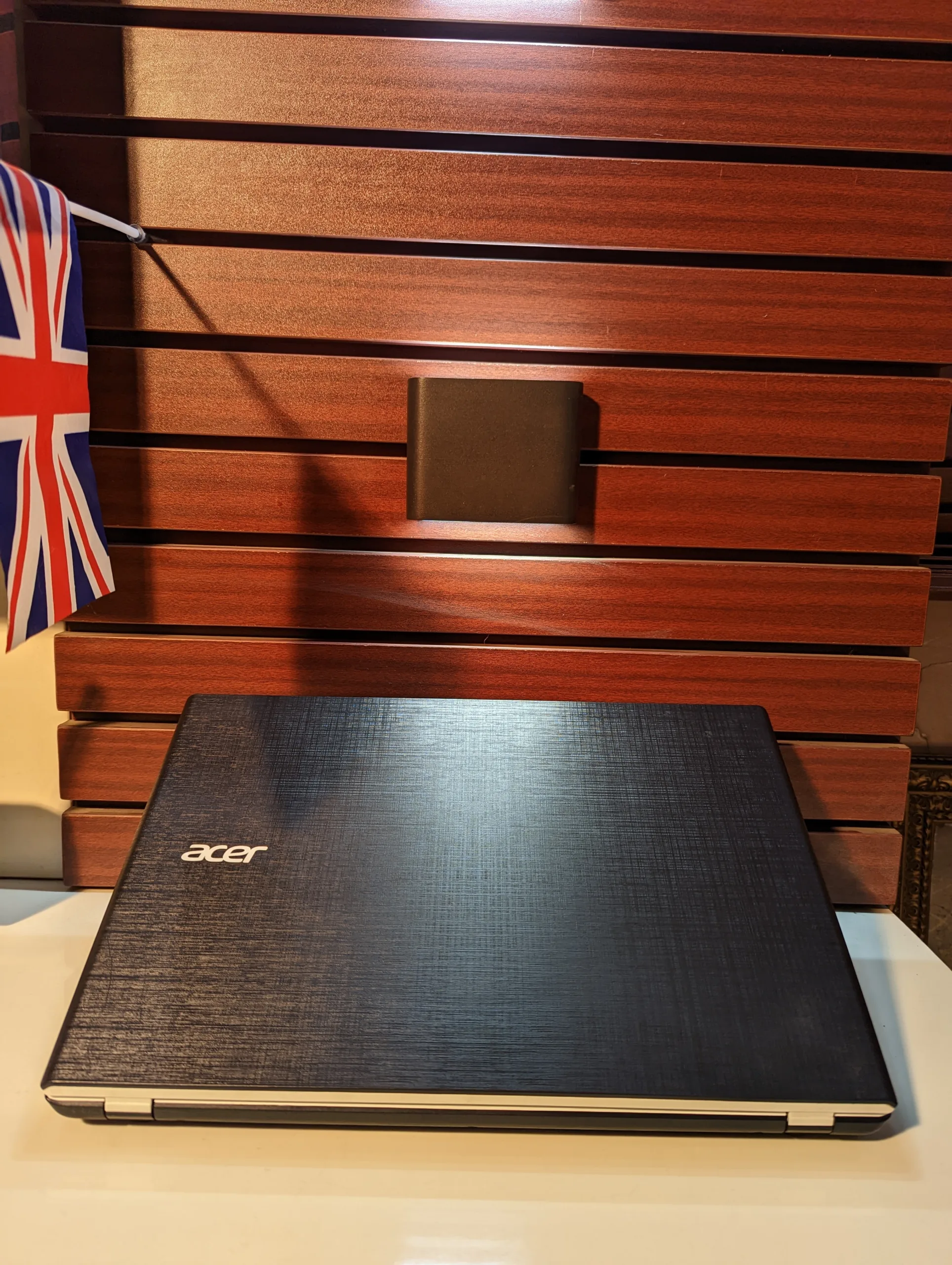 ACER ASPIRE ES-573G – INTEL CORE I5 – 5TH GEN - 8GB RAM- 500GB -2GB DEDICATED - Window 11 - Image 4