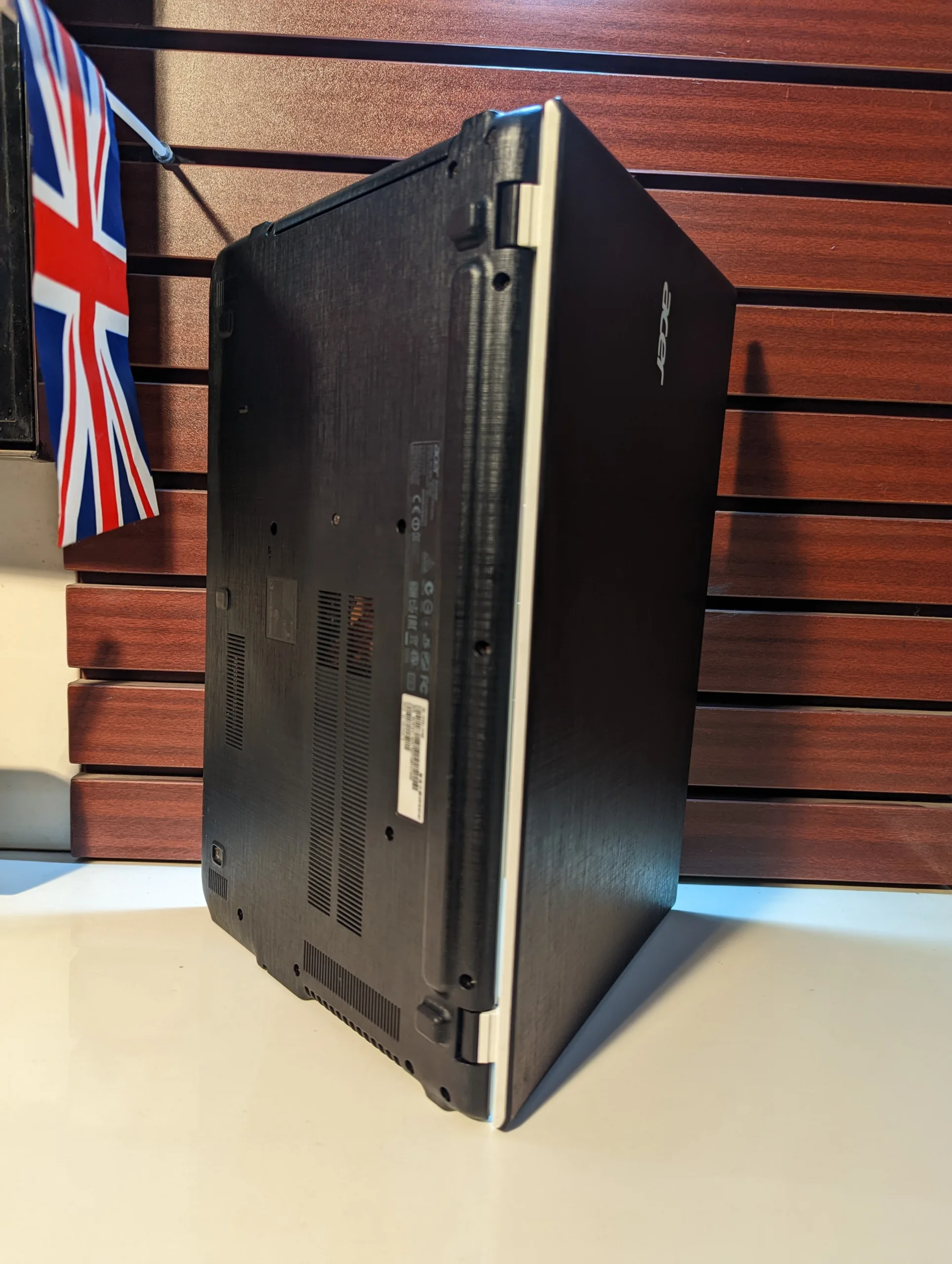 ACER ASPIRE ES-573G – INTEL CORE I5 – 5TH GEN - 8GB RAM- 500GB -2GB DEDICATED - Window 11 - Image 6