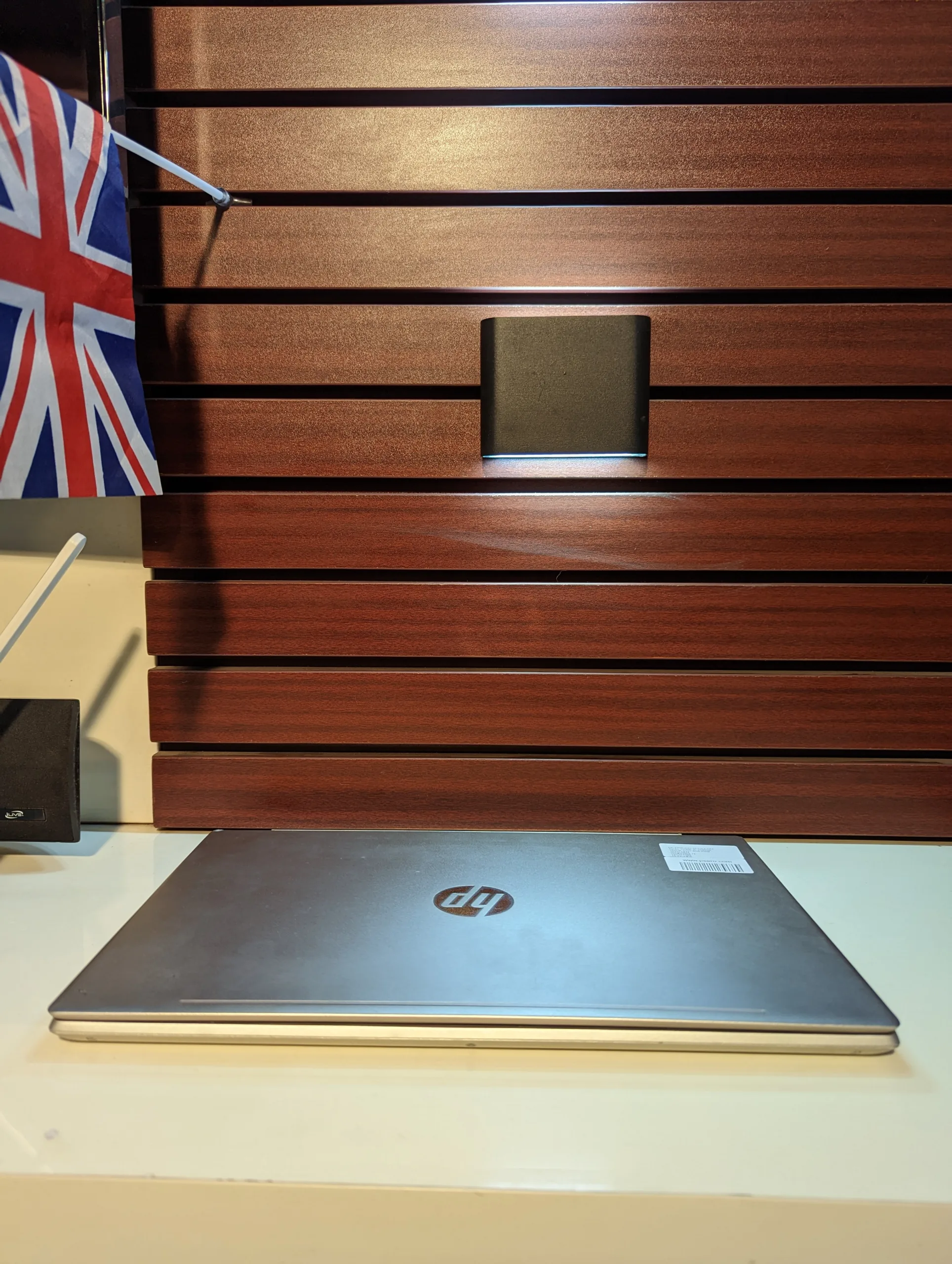 HP PAVILON 15_ INTEL CORE I5 _ 10TH GEN_ 8gb RAM_ 256 SSD_ WINDOW 11 - Image 3