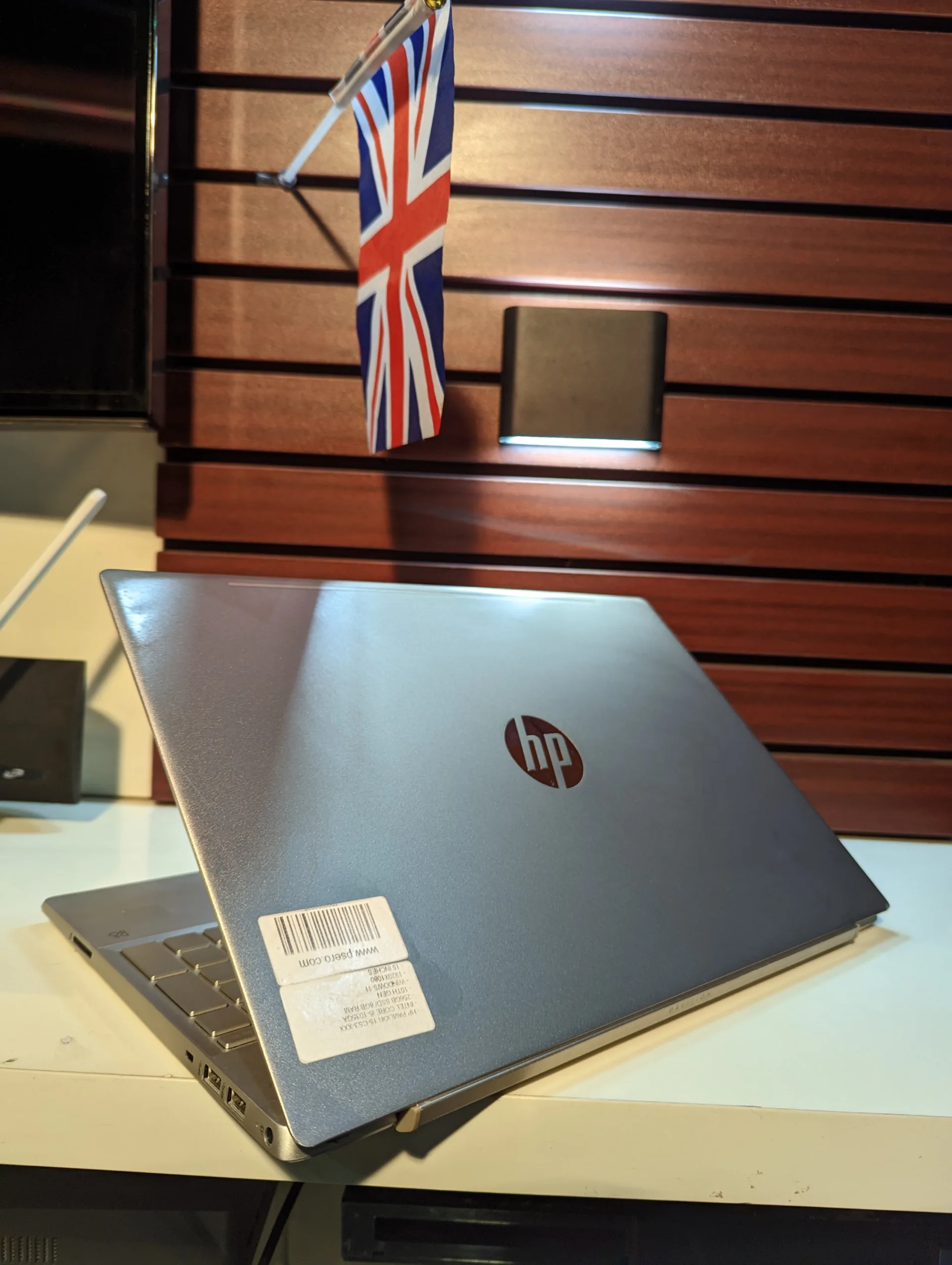 HP PAVILON 15_ INTEL CORE I5 _ 10TH GEN_ 8gb RAM_ 256 SSD_ WINDOW 11 - Image 6