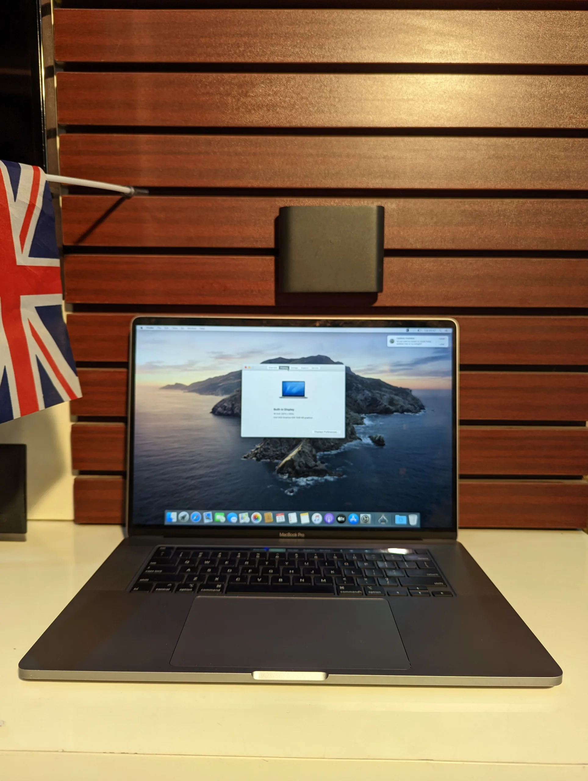 APPLE MACBOOK PRO 2019_ INTEL CORE I9_ 16GB RAM_ 1TB SSD_ KEYBOARDLIGHT _ CATALINA