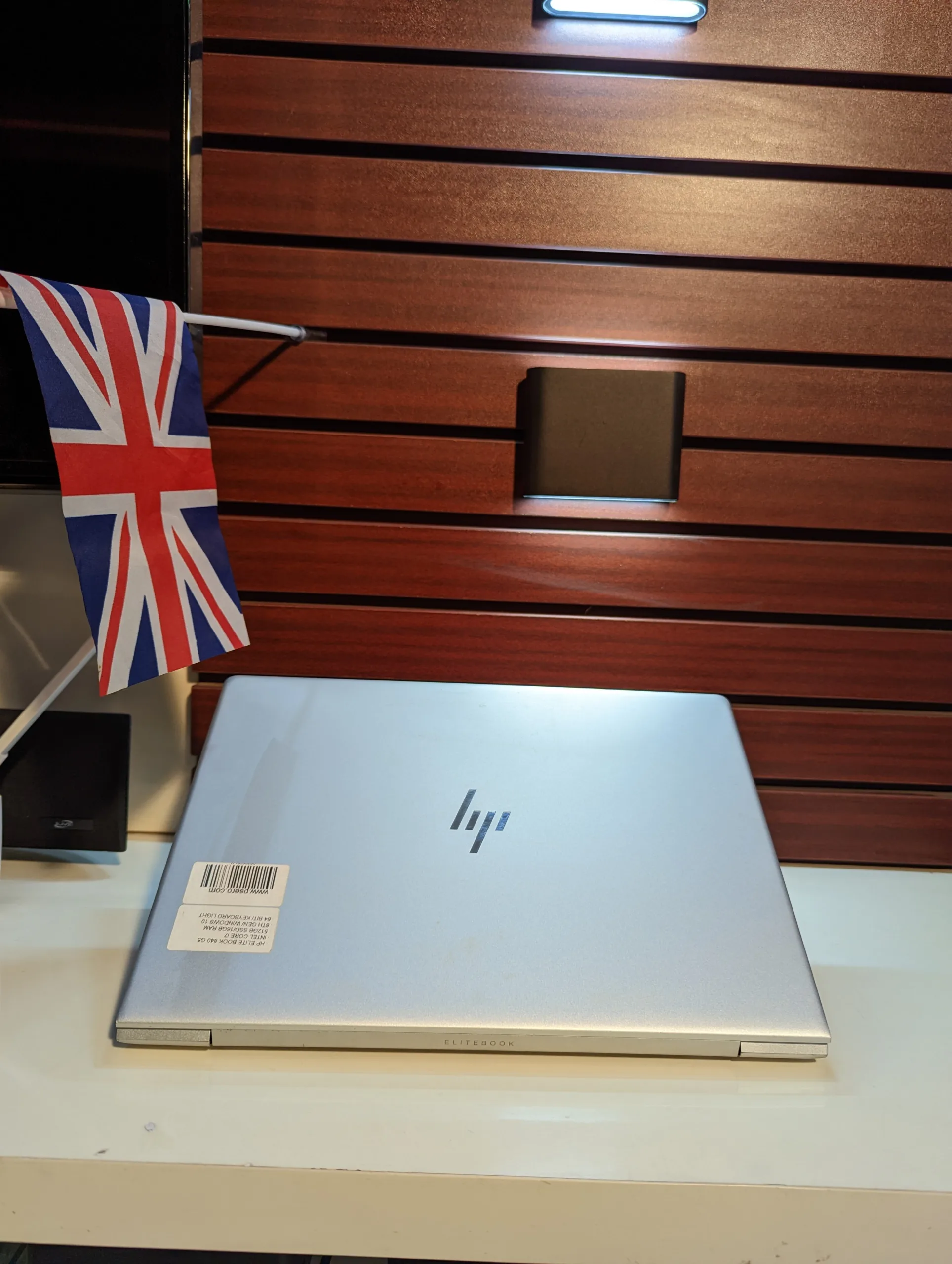 HP ELITEBOOK 840 G5 – INTEL CORE I5 – 8TH GEN – 16GB RAM – 512GB SSD – WINDOW 10 PR0 - Image 6