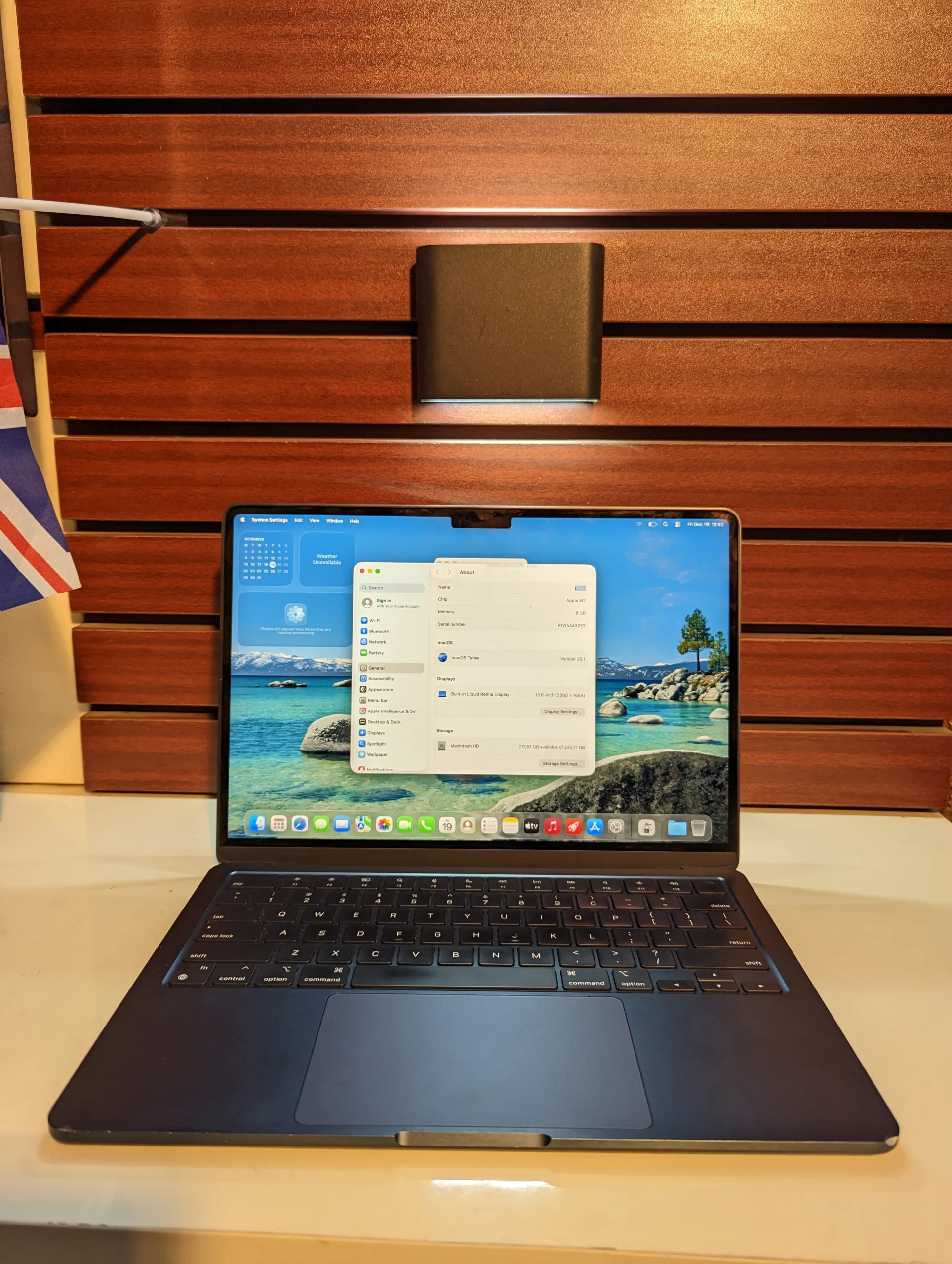 Apple Macbook Air – M2 ,2022 – 256gb Ssd – 8gb Ram – Keyboardlight- Tahoe 26.1