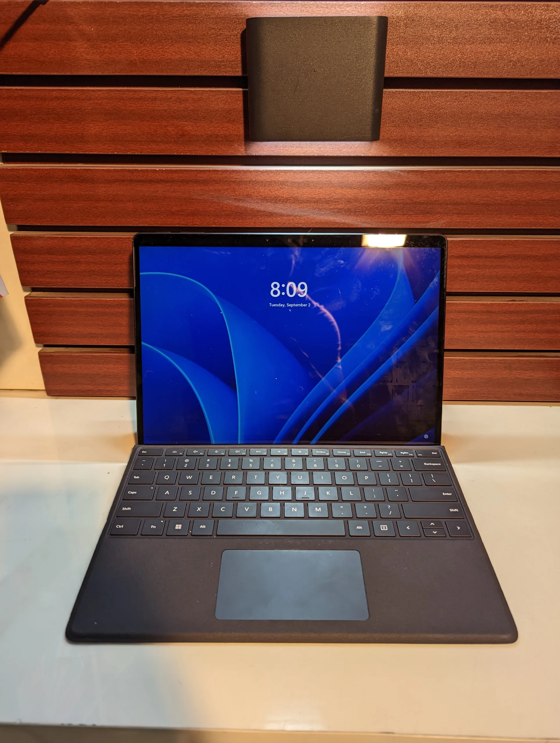 Microsoft Surface 9 – Intel Core I7 – 12th Gen- 256gb Ssd – 16gb Ram – Window 11 Pro