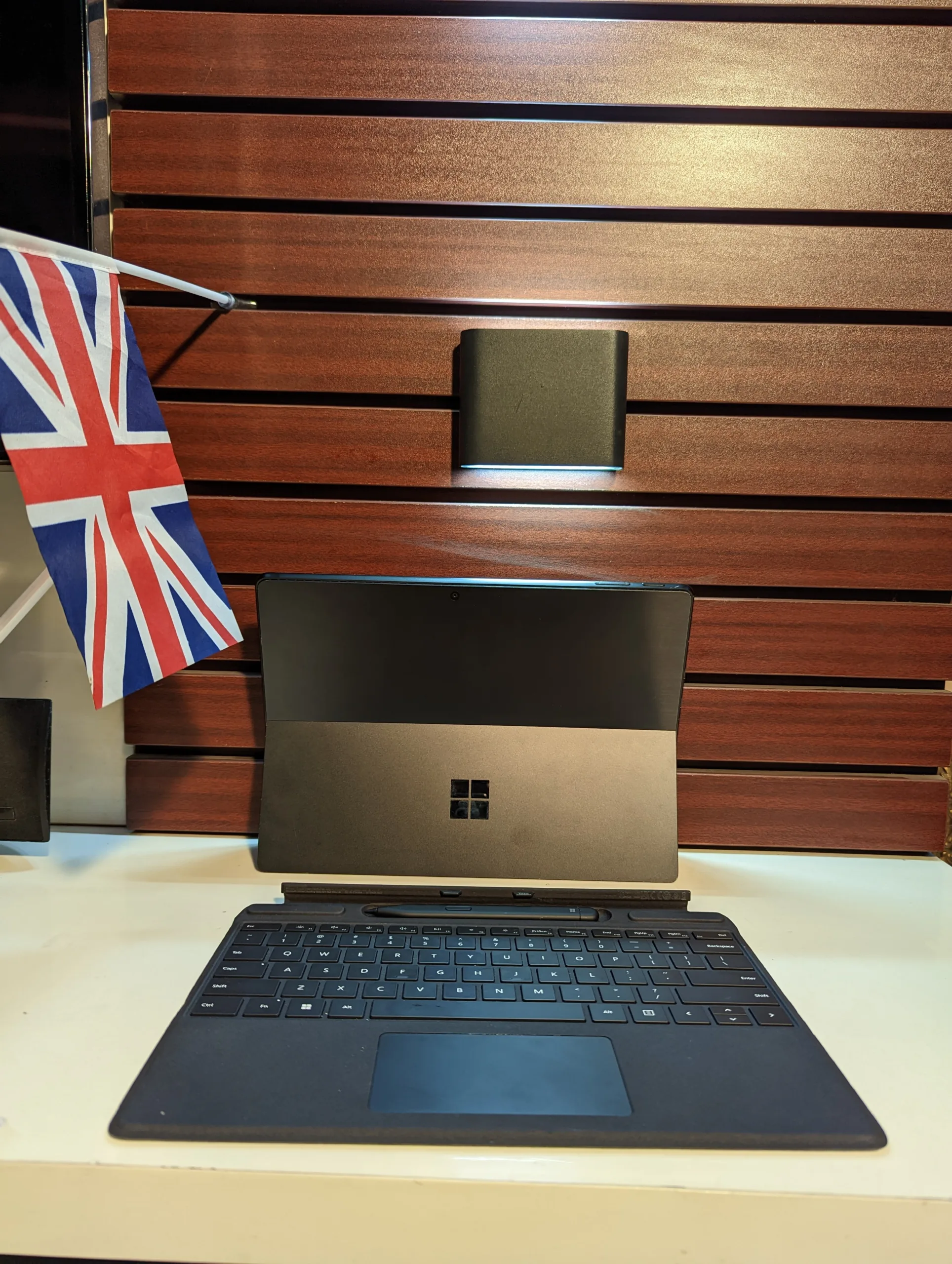 Microsoft Surface 9 – Intel Core I7 – 12th Gen- 256gb Ssd – 16gb Ram – Window 11 Pro - Image 4