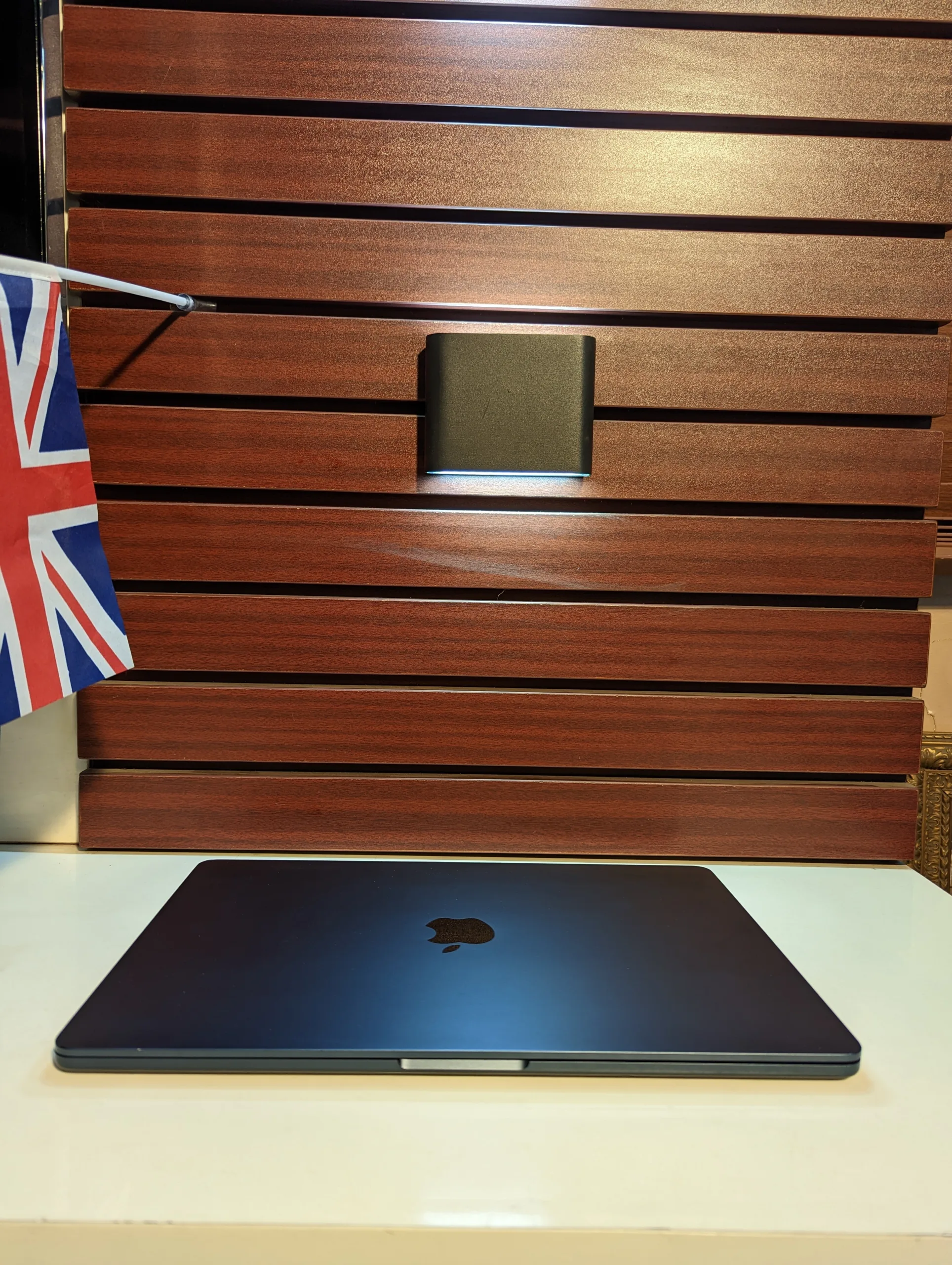 Apple Mackbook Air M3 Chip- 512gb Ssd – 16gb Ram – Keyboard Light – Tahoe 26.1 - Image 5