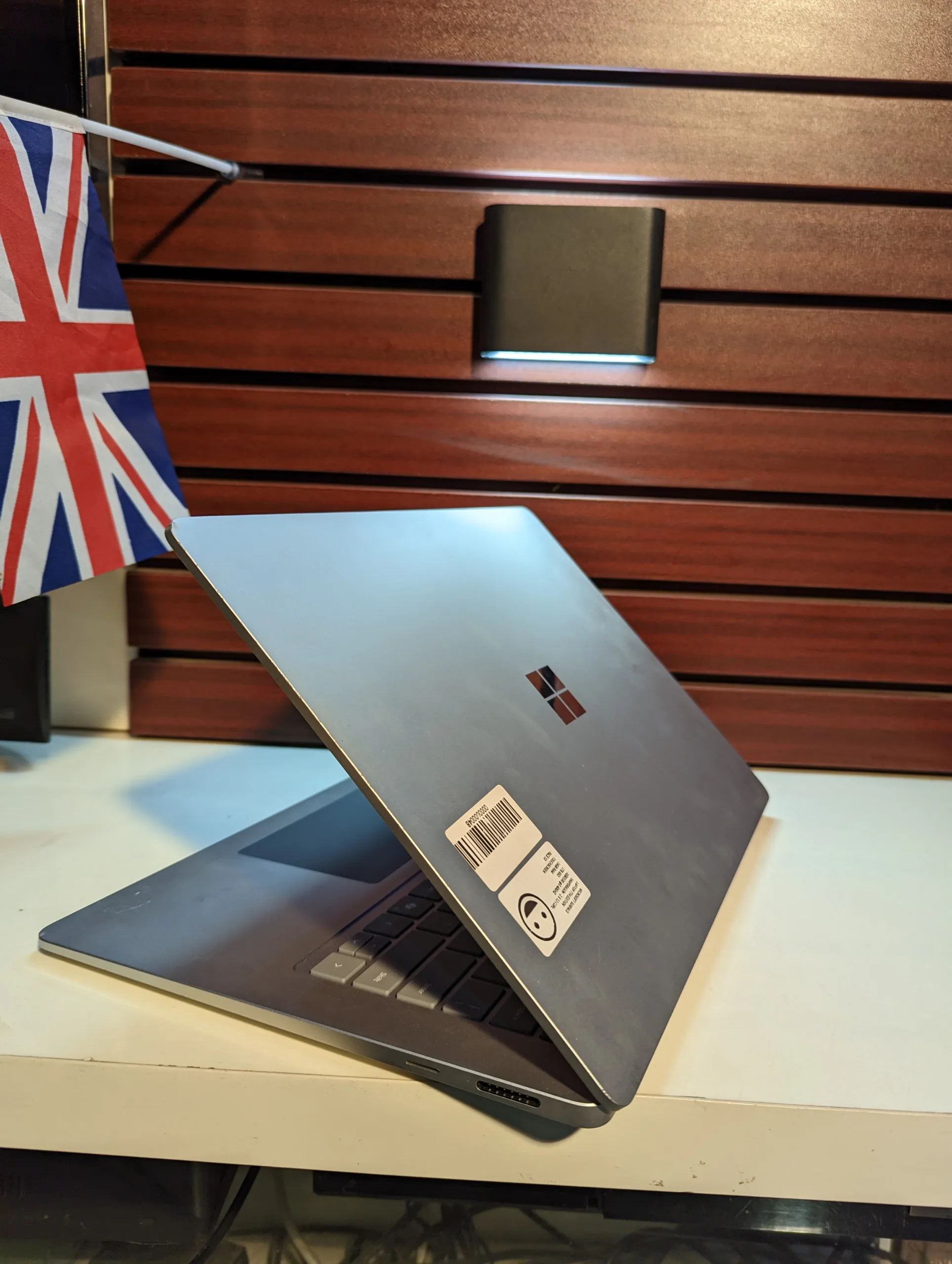 Microsoft Surface Laptop 7th Edition – Snapdragon 12 Core – 1tb Ssd – 16gb Ram – Window 11 Pro - Image 6