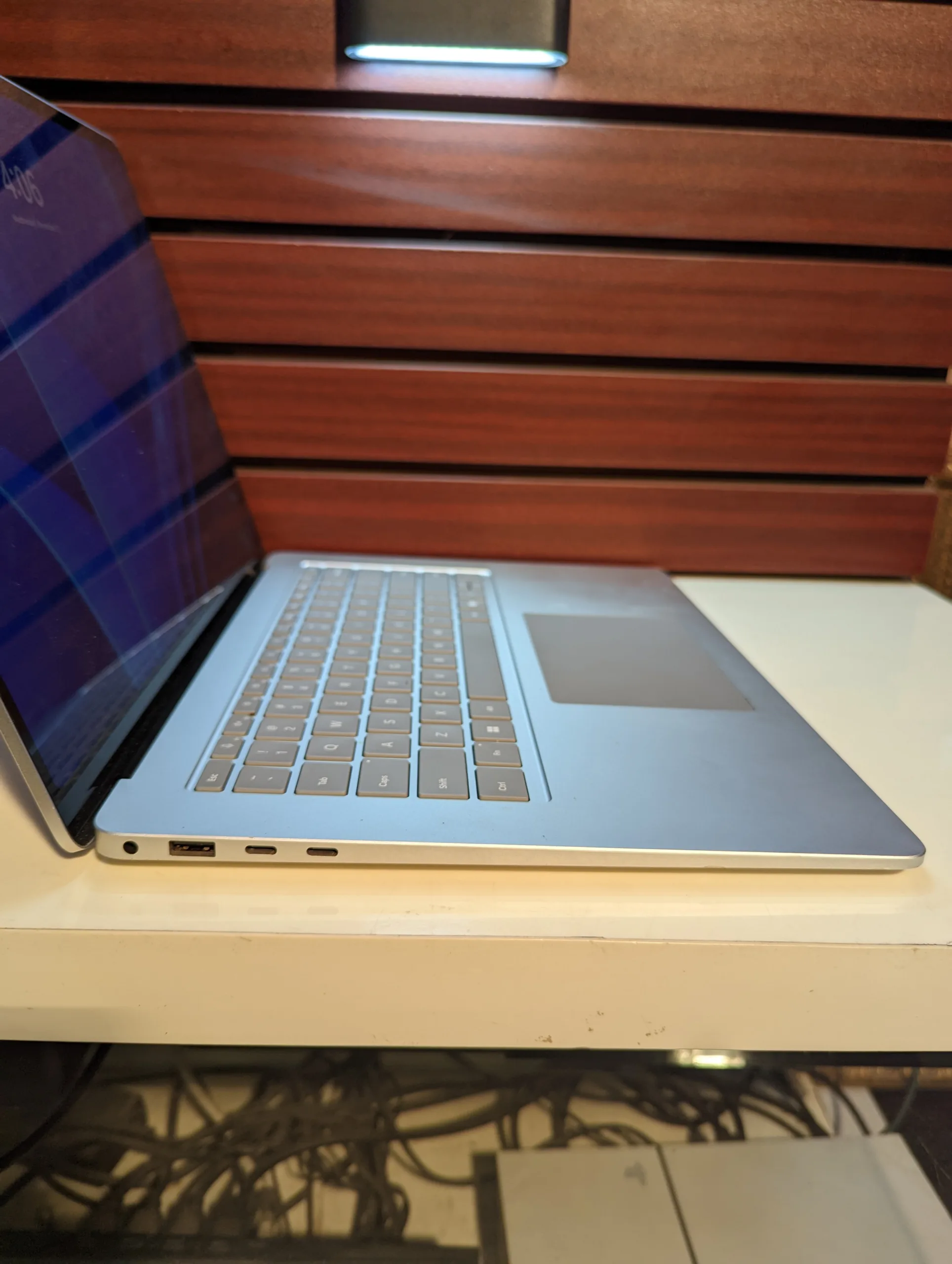 Microsoft Surface Laptop 7th Edition – Snapdragon 12 Core – 1tb Ssd – 16gb Ram – Window 11 Pro - Image 7