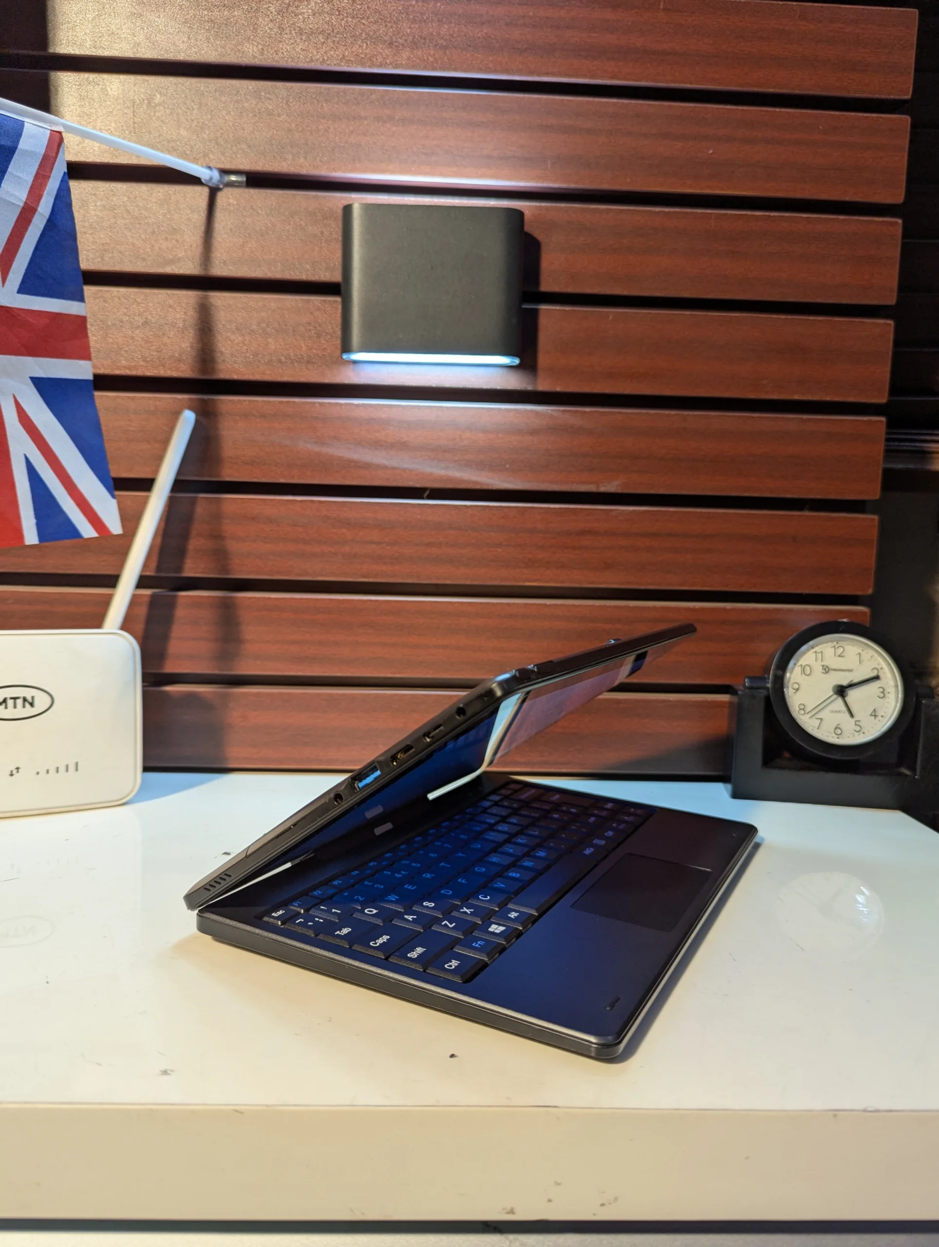 Satellite Pro Et10-G-104 – Intel Celeron – 4GB RAM – 32GB SSD– Window 10 - Image 4