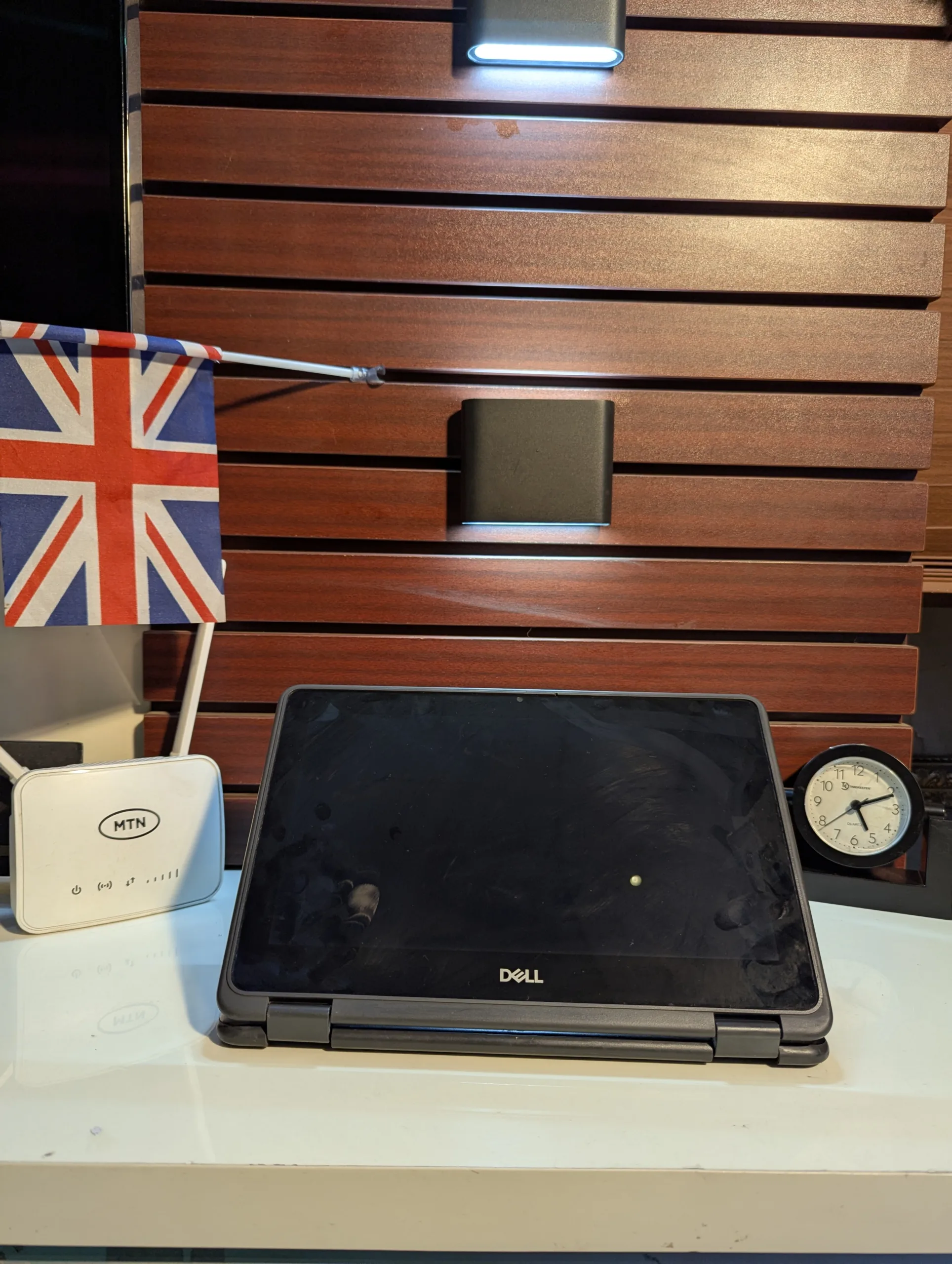 Dell Latitude 3190 2-in – 1 – Intel Pentium N50309 – 128Gb SSD – 4GB RAM – Window 11 pro - Image 8