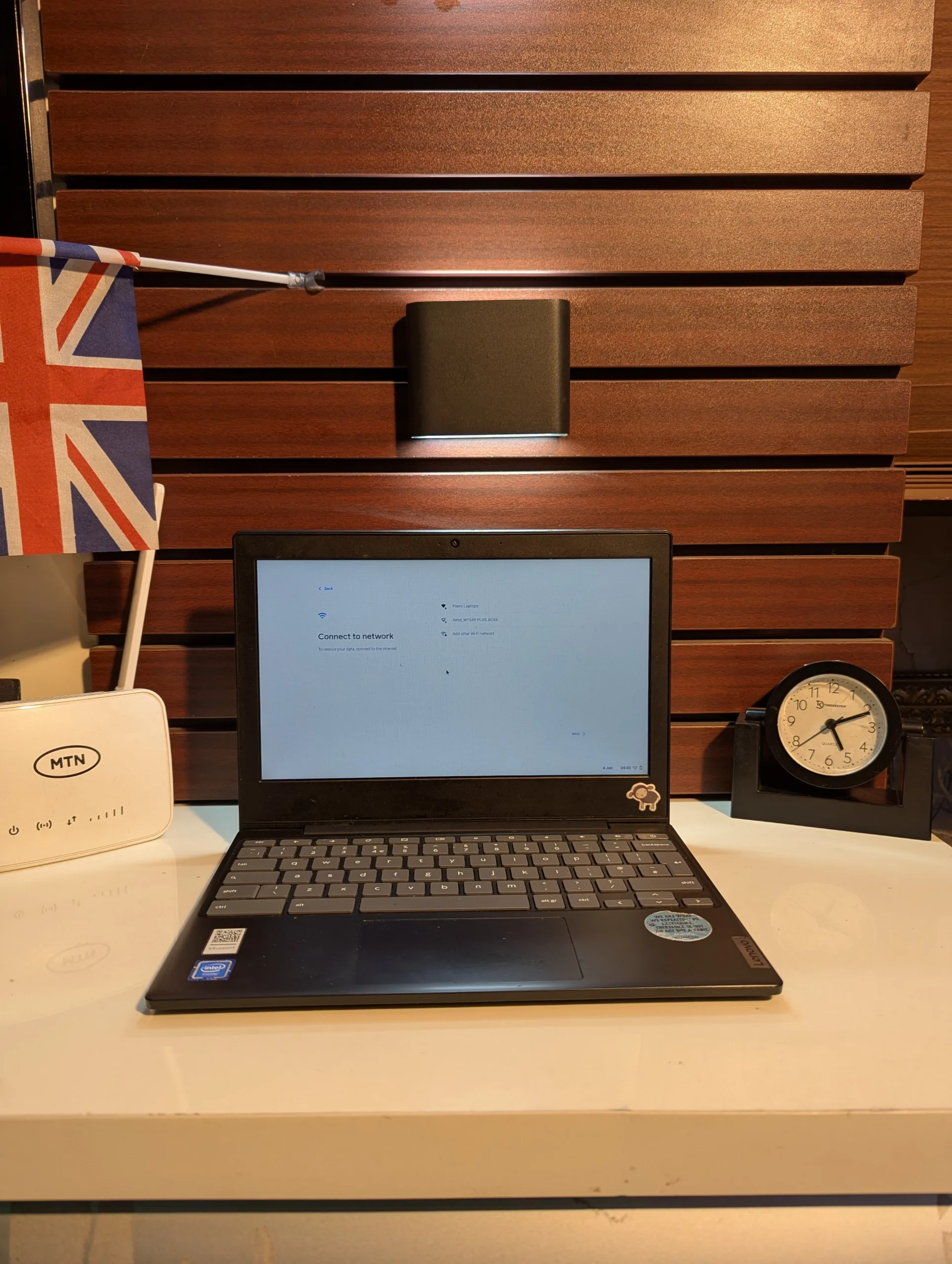 Lenovo Idea Pad 3 Chromebook – Intel Celeron - 4GB RAM – 128Gb SSD – window 11 Pro