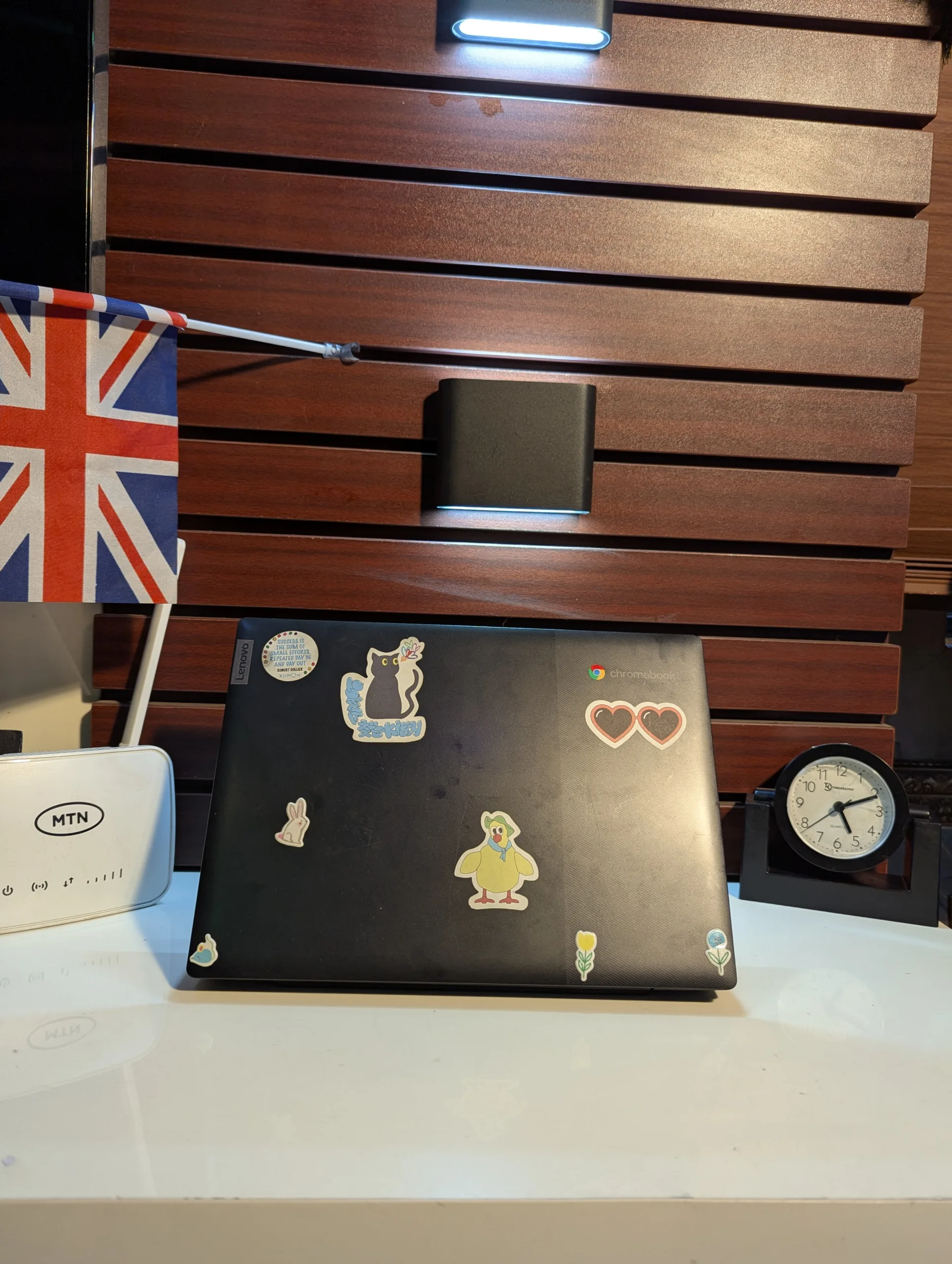 Lenovo Idea Pad 3 Chromebook – Intel Celeron - 4GB RAM – 128Gb SSD – window 11 Pro - Image 6