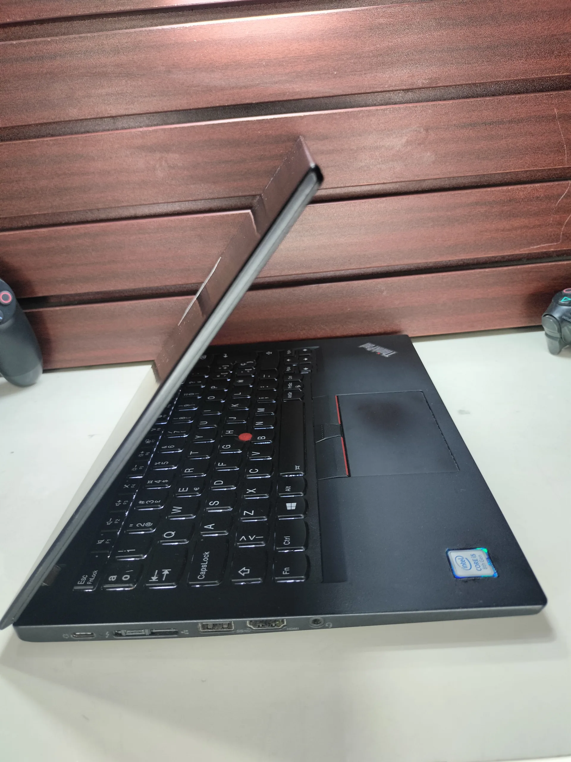 * Lenovo ThinkPad X280 * Intel core i5 * 8th Gen * 256gb SSD * 8gb ram - Image 6
