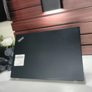 * Lenovo ThinkPad X280 * Intel core i5 * 8th Gen * 256gb SSD * 8gb ram