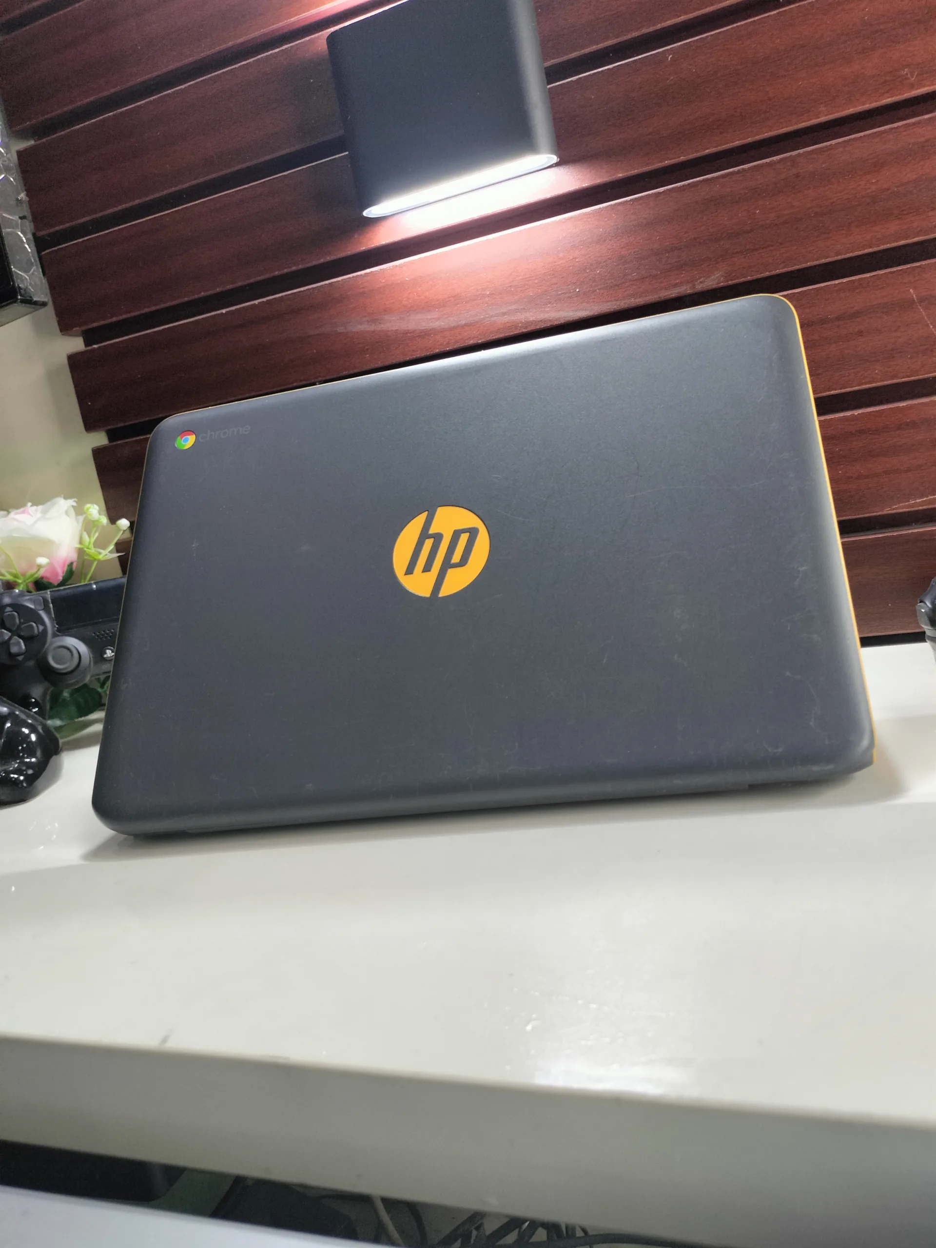 * Hp snappy Chromebook * Intel * Touchscreen * 4gb ram * 11 inches * 7hrs battery duration - Image 4